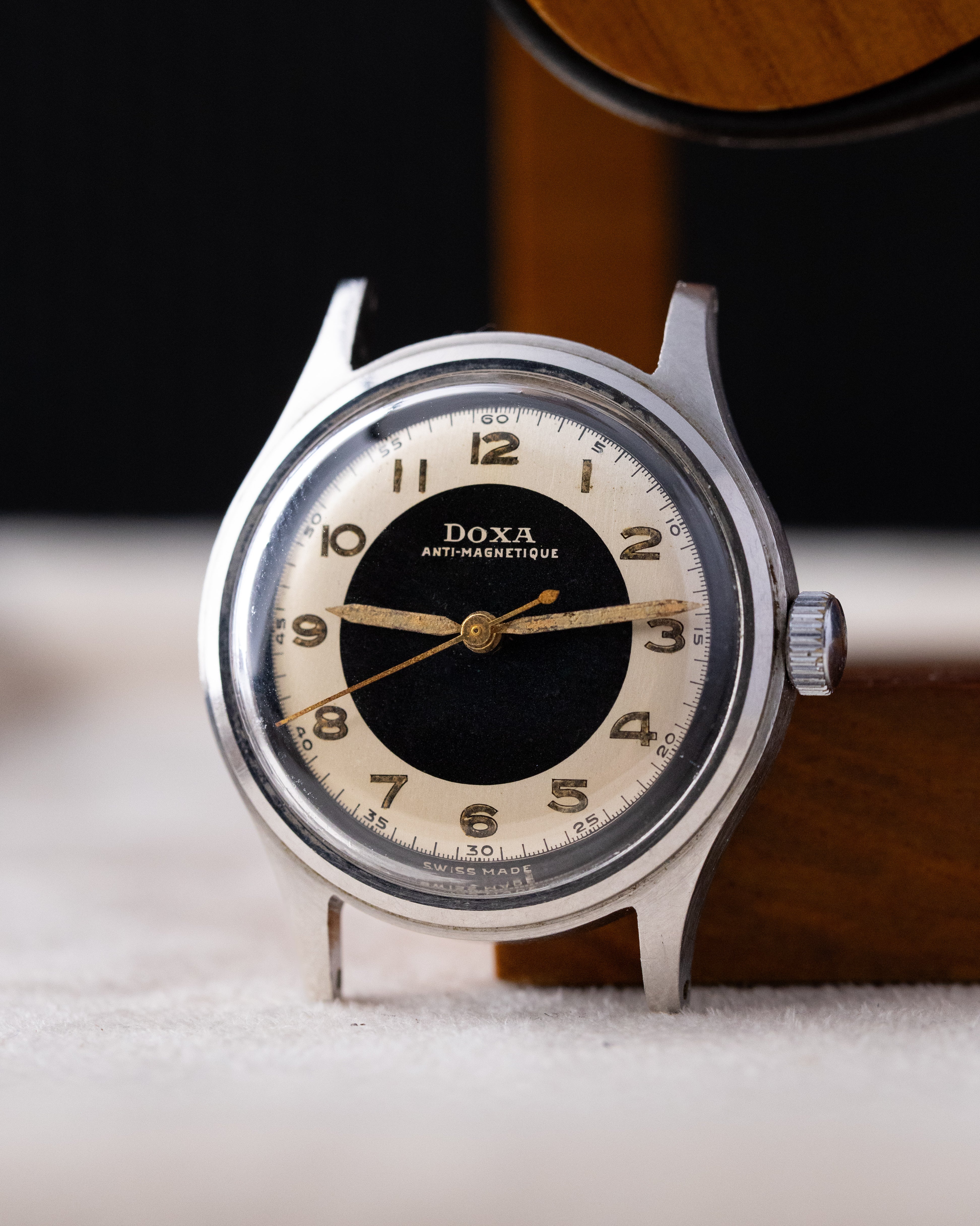 Vintage Doxa Anti - Magnetique Mechanical Watch with Two - Tone Dial from 1950's - DuMarko