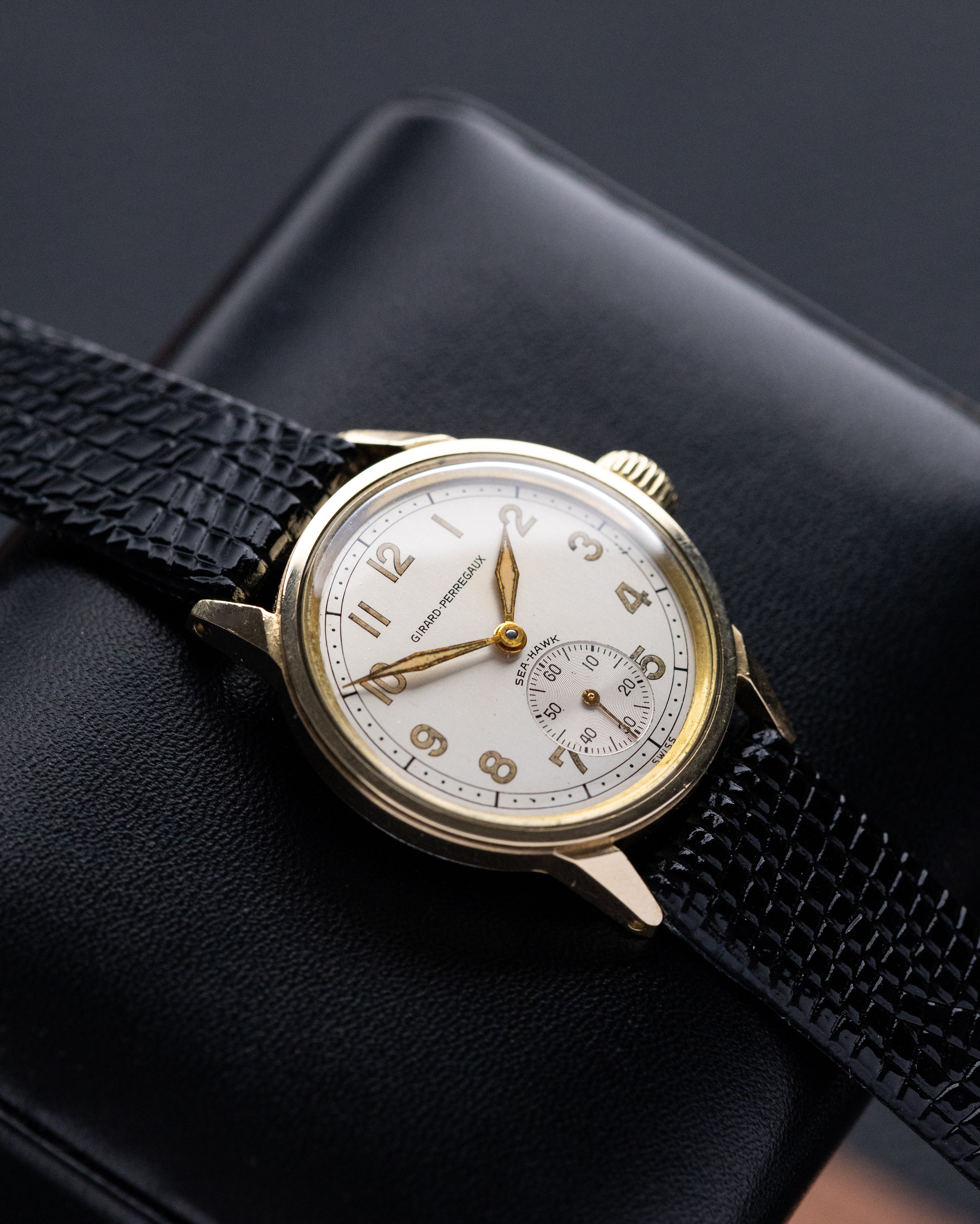 Vintage Girard - Perregaux "Sea - Haw" Swiss Watch, Solid 10K gold monocoque case from 1940's - DuMarko