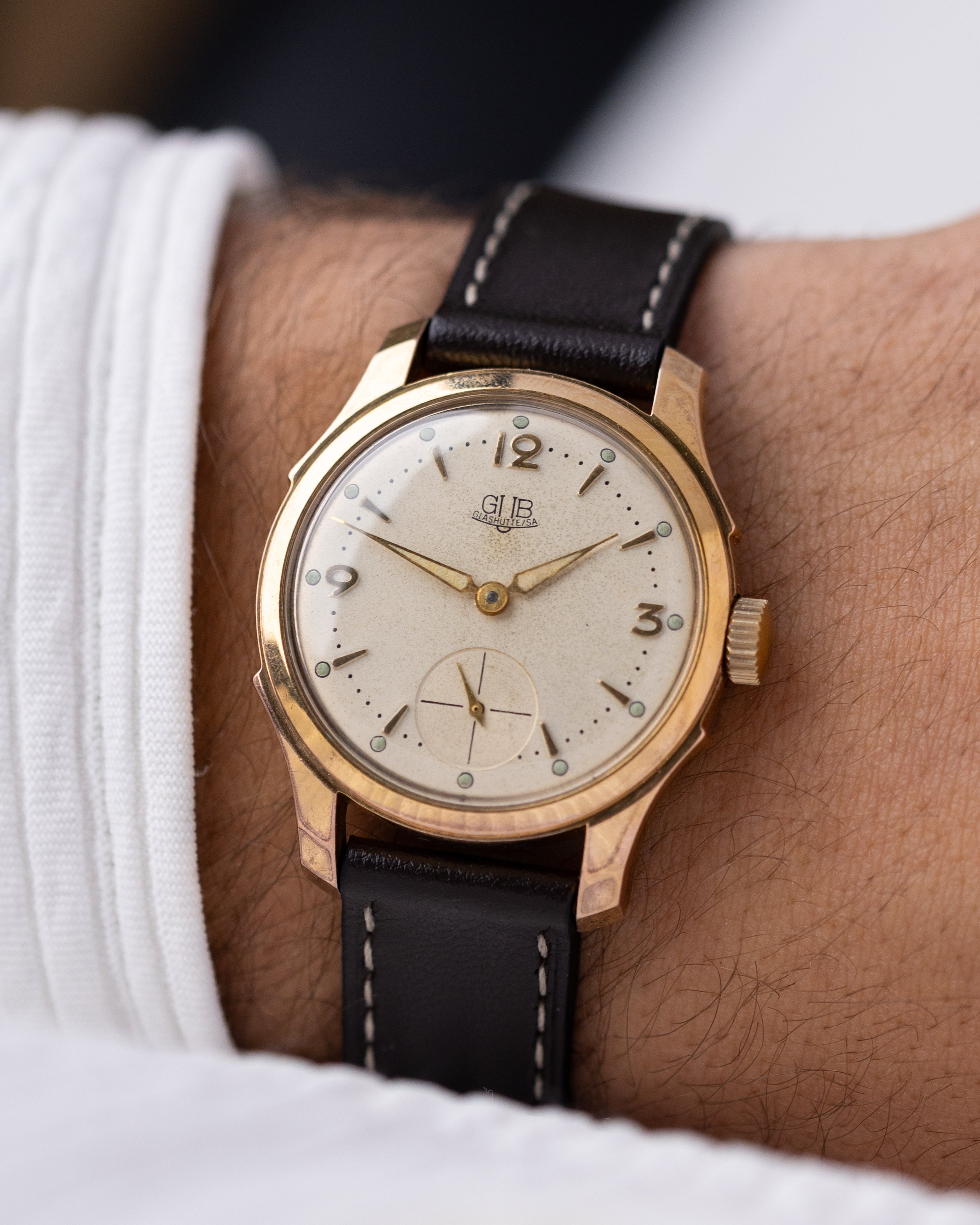 Vintage GUB Glashütte German Watch, Mechanical Cal. 60, Patina Dial from 1960's - DuMarko