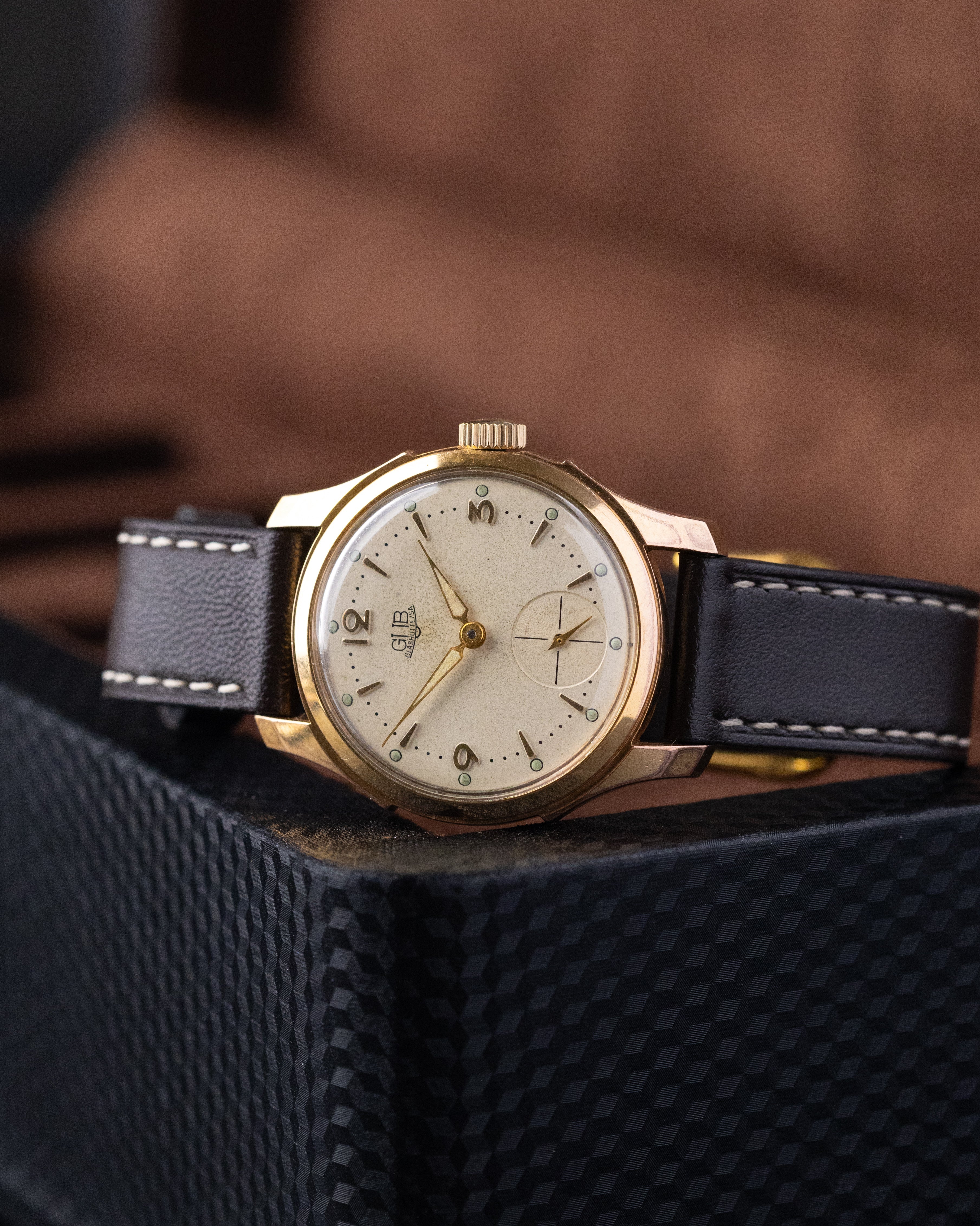 Vintage GUB Glashütte German Watch, Mechanical Cal. 60, Patina Dial from 1960's - DuMarko