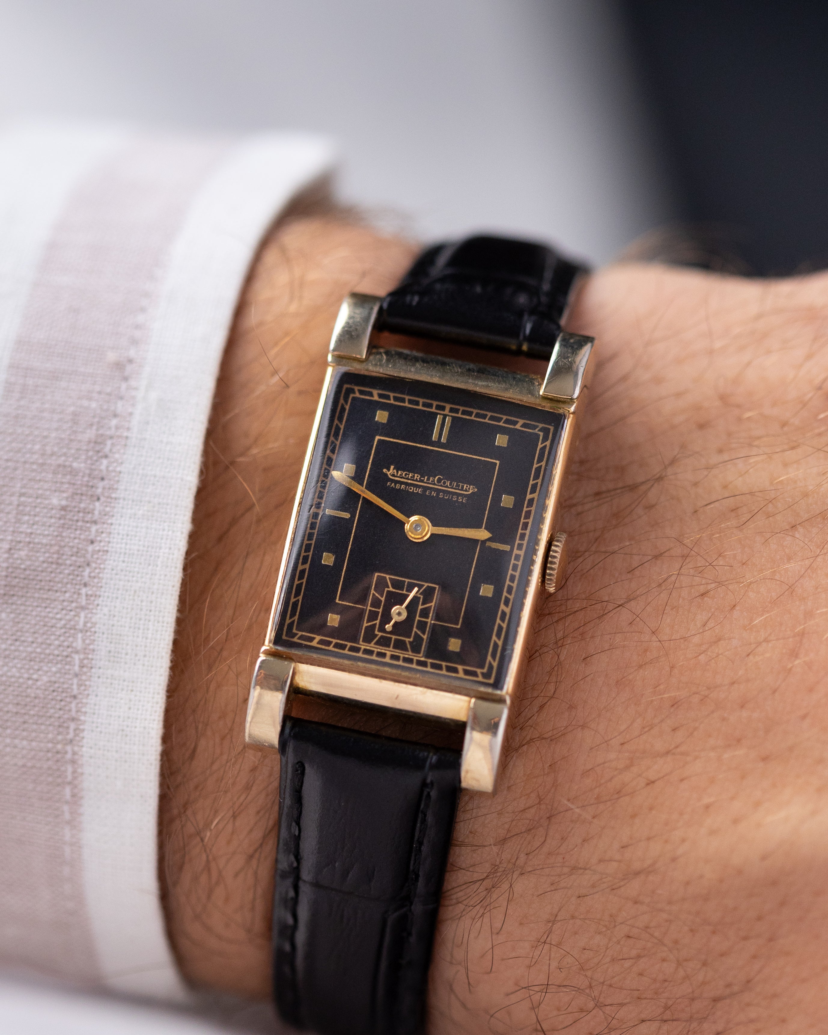 Vintage Jaeger - LeCoultre Art Deco Tank, Black gilt dial, Gold - filled case from 1940's - DuMarko