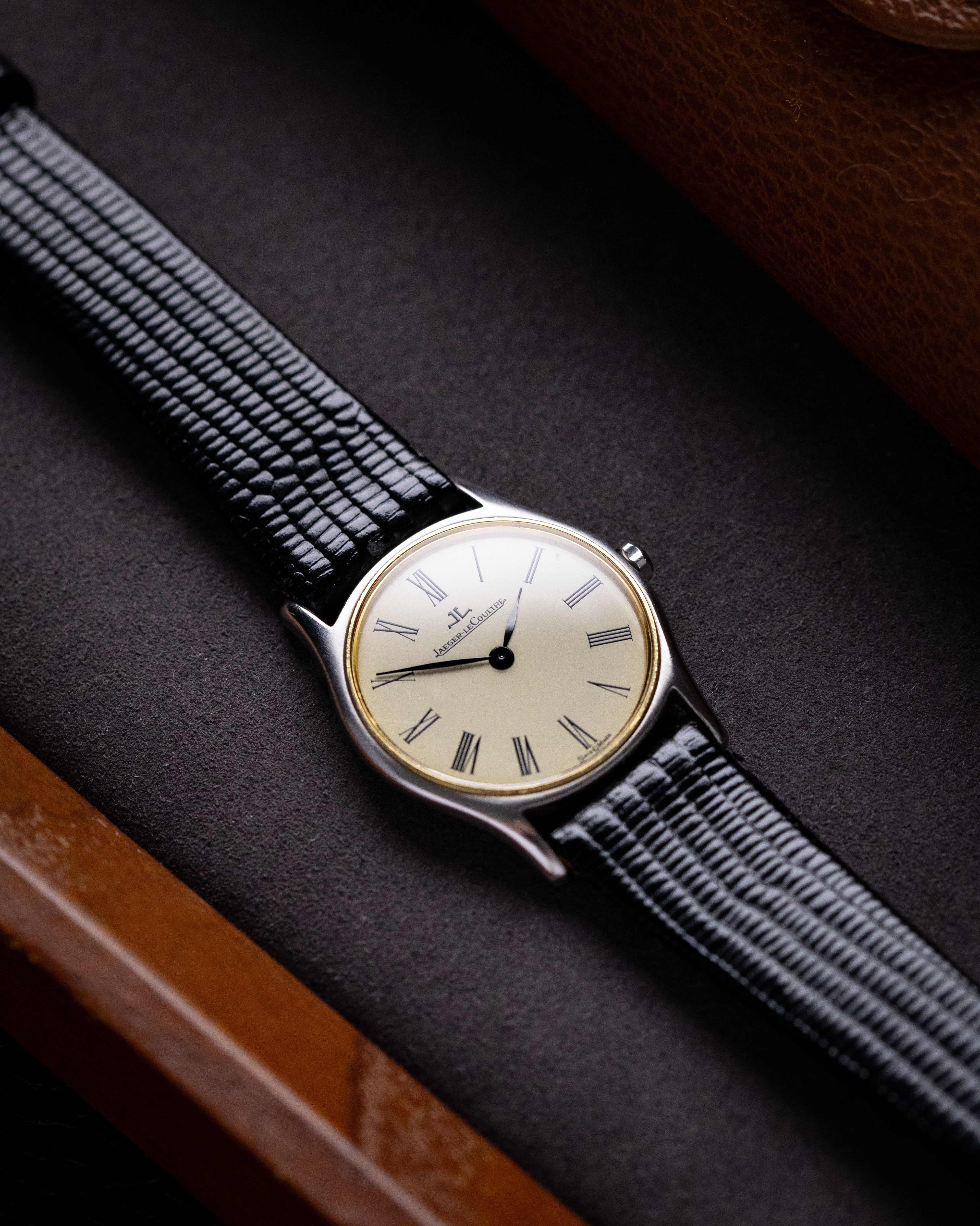 Vintage Jaeger - LeCoultre Ladies Watch, Ref. 140.114.5, Roman numerals, Cream Dial from 1980's - DuMarko
