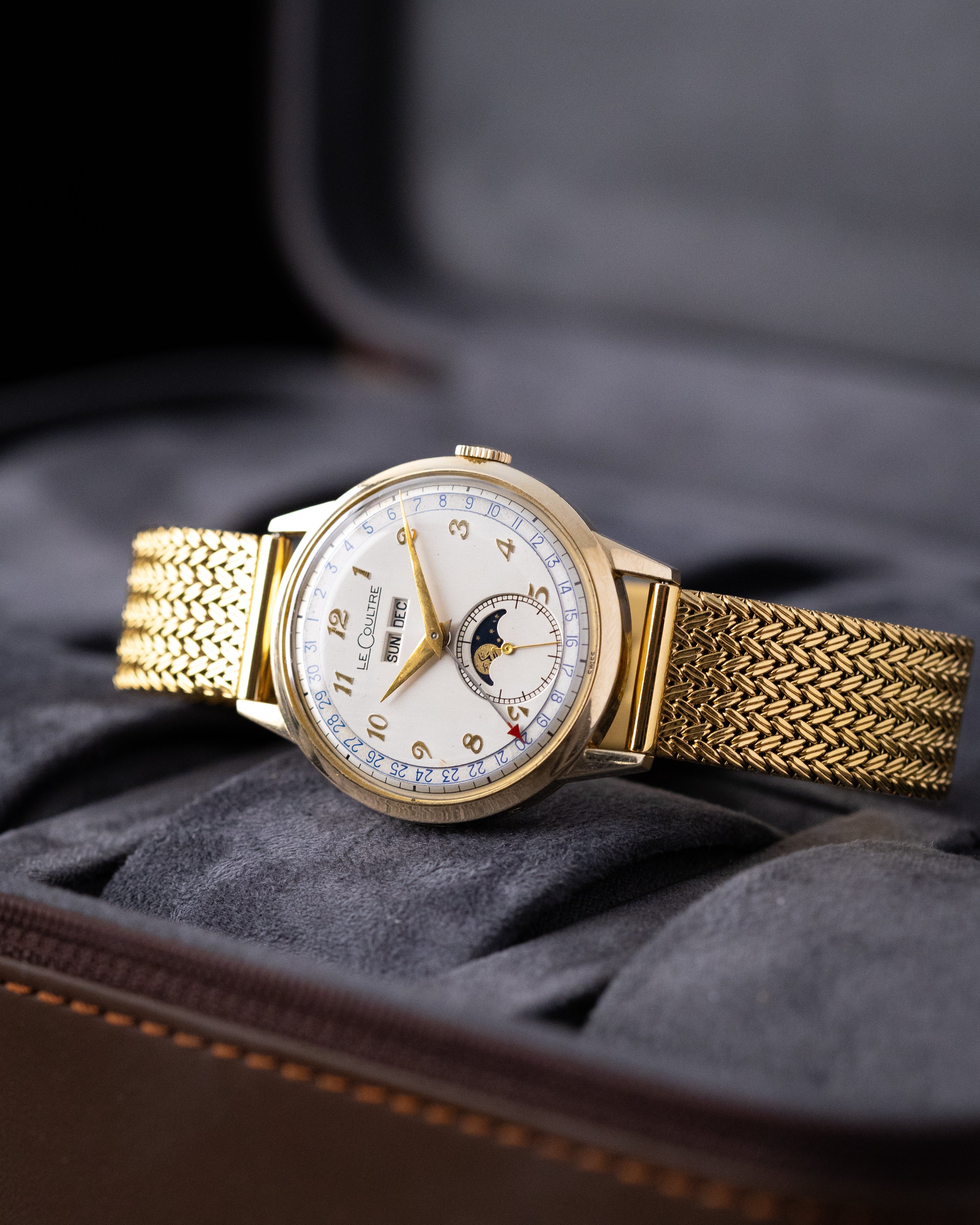 Vintage Jaeger - LeCoultre Triple Date Moonphase Cal. 806/AW, Gold Filled Case, Original Dial, From 1940s - DuMarko