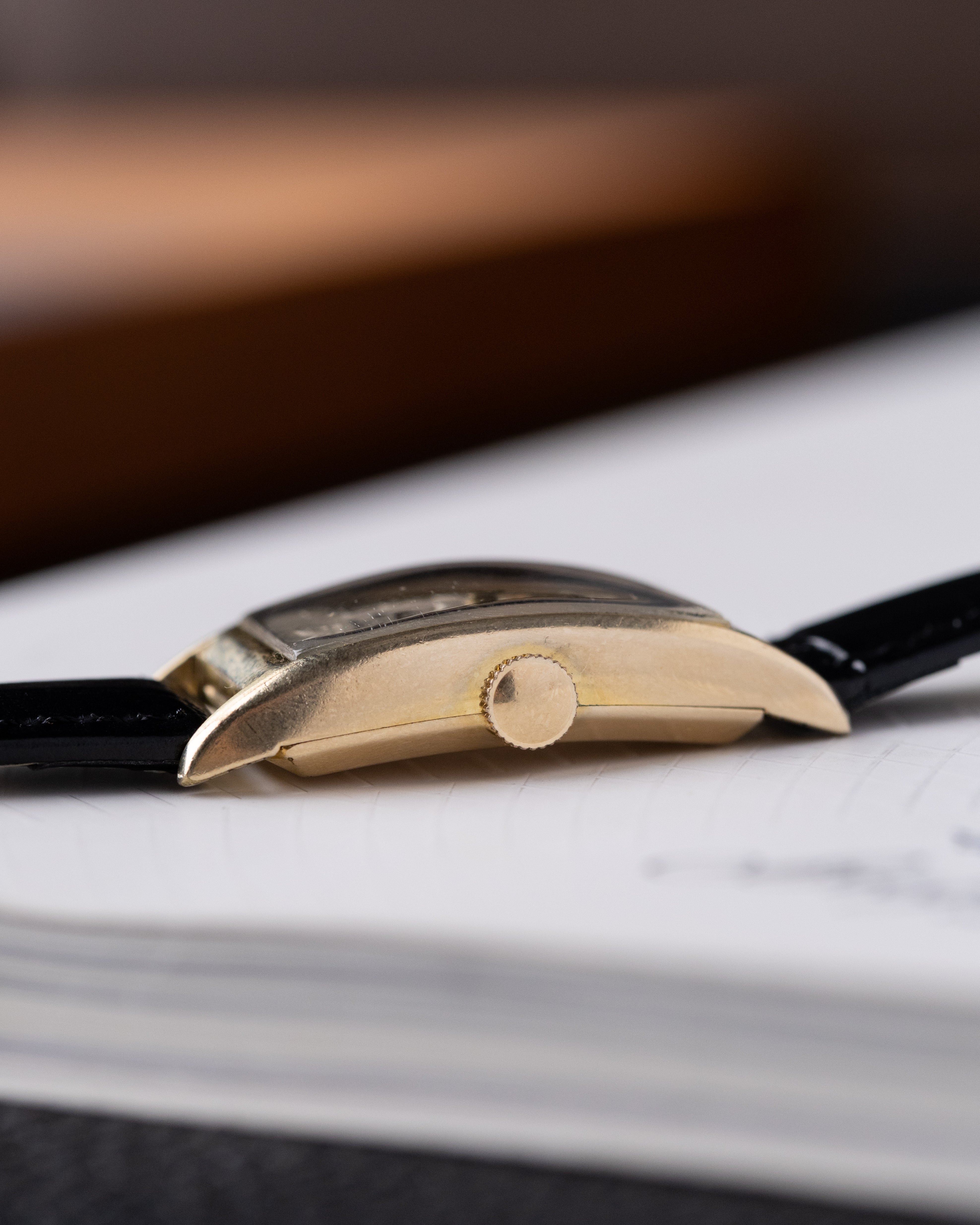 Vintage Longines Art Deco Tank, Breguet numerals, Cal. 9L, Gold - filled tonneau case from 1940's - DuMarko