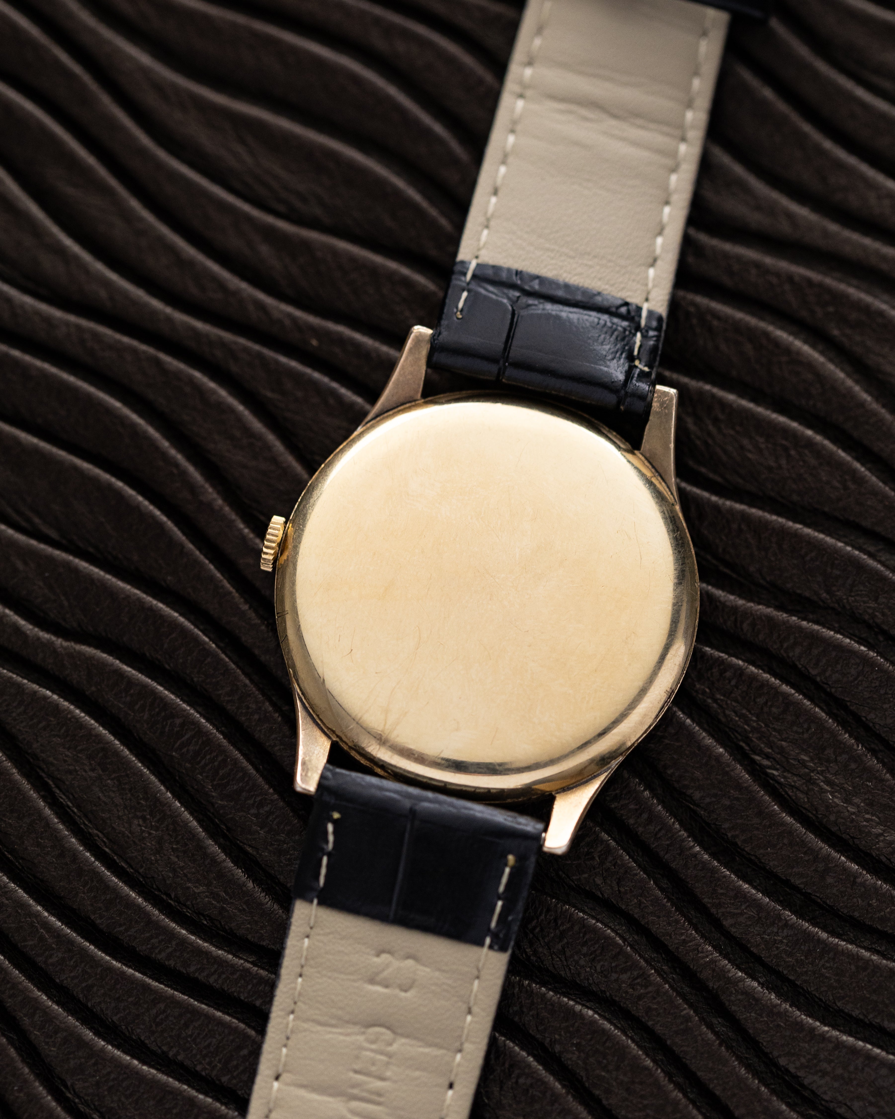 Vintage Longines Salmon Dial, Oversize 37,5 mm case, Art Deco watch from 1940s - DuMarko