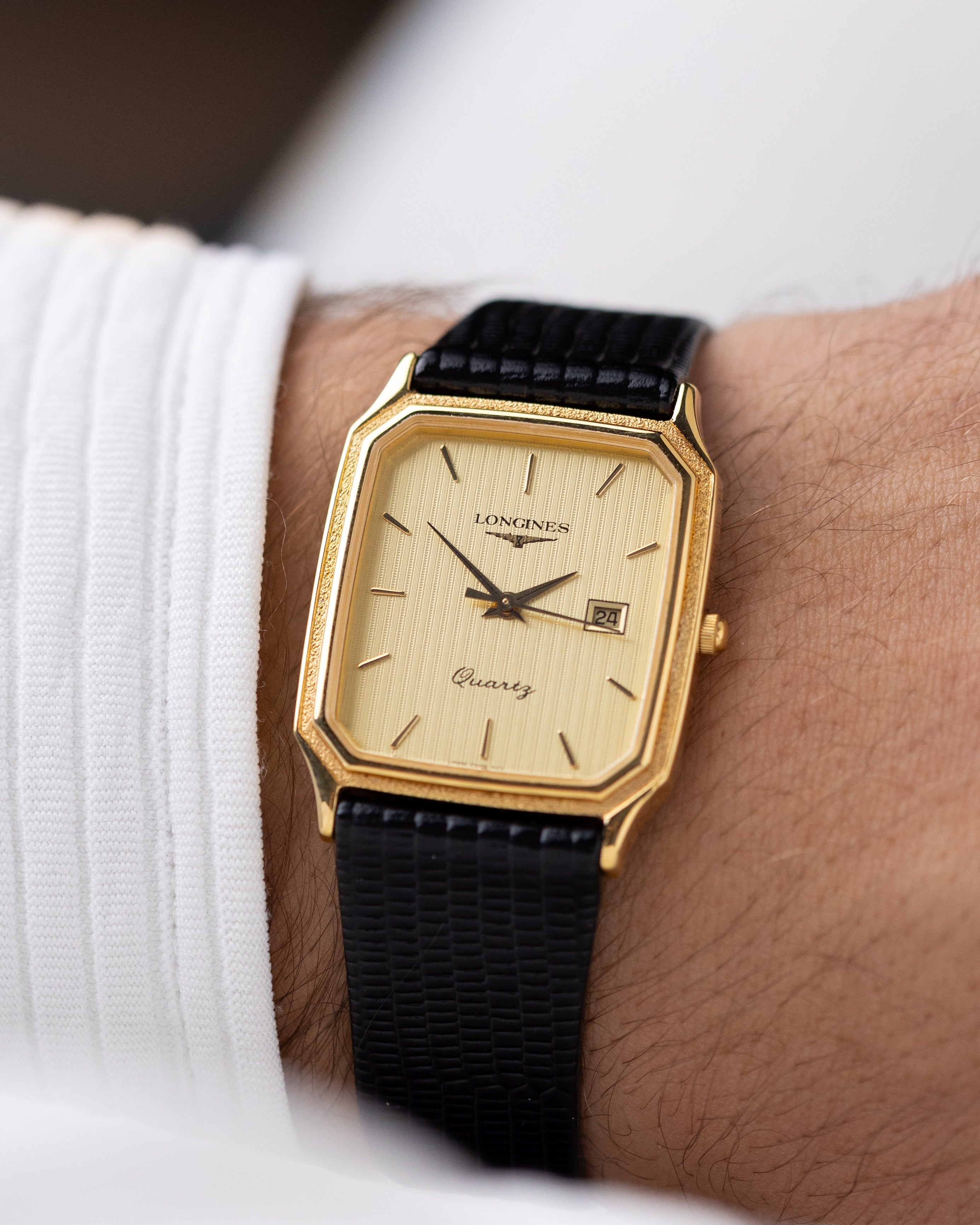 Vintage Longines Swiss Quartz Watch, Date Window, Art Deco Tank, Stripped Dial from 1985 - DuMarko