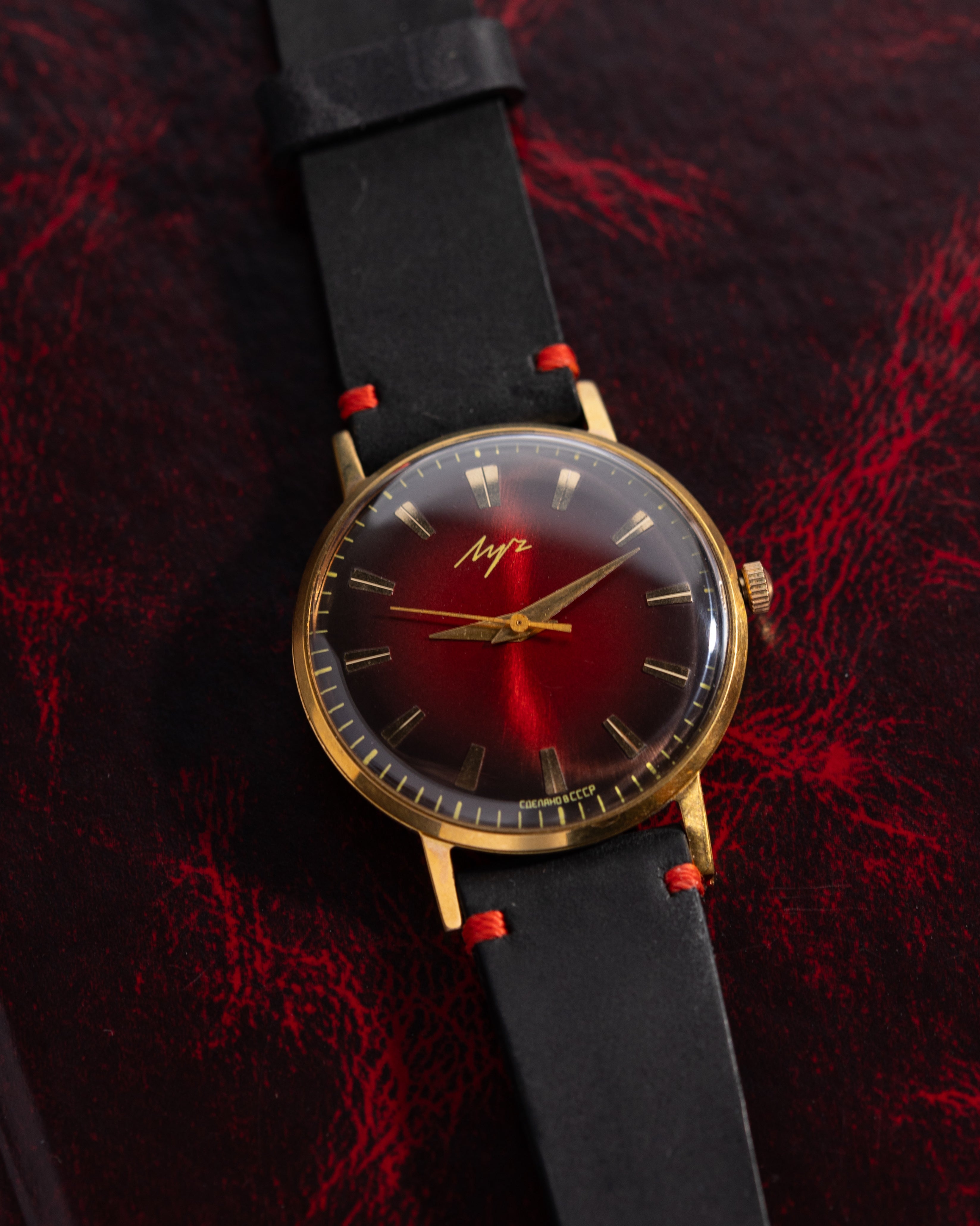 Vintage Luch watch, Unique Red&Black dial, Extra slim, Soviet Watch - DuMarko