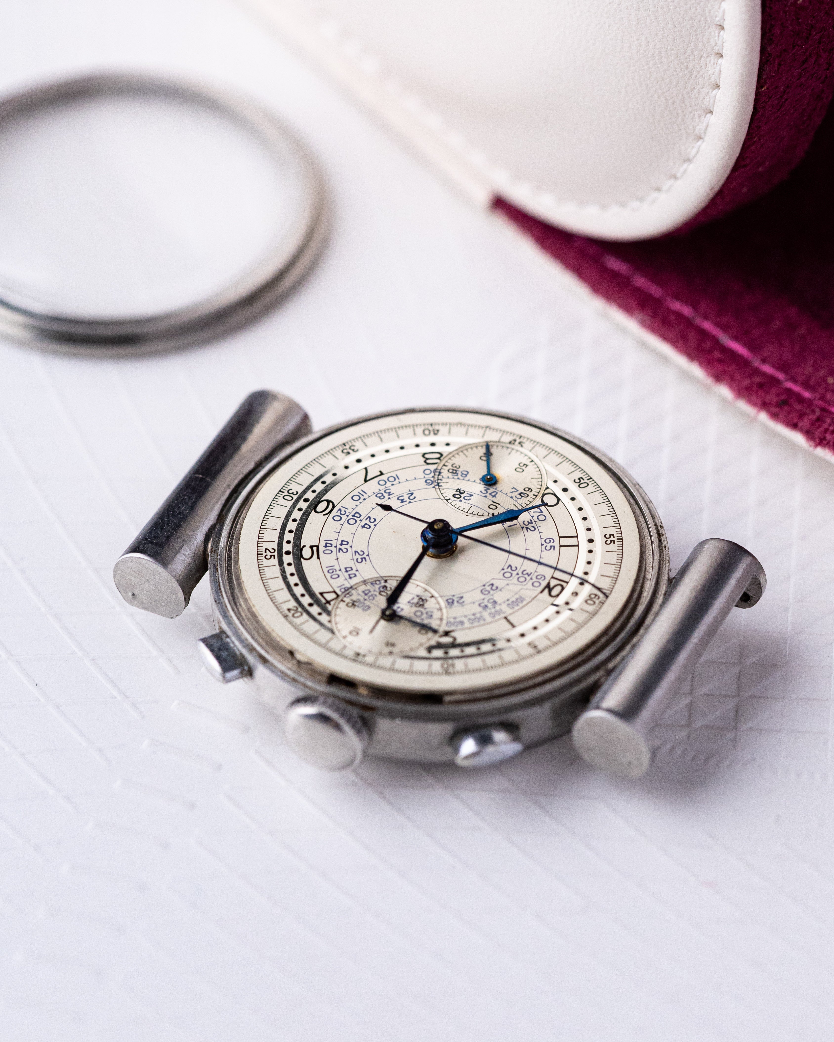 Vintage Minerva Rare Chronograph Bi - Compax, Stepped case, Shrouded Lugs, Cal. 13 - 20 Swiss Made - DuMarko