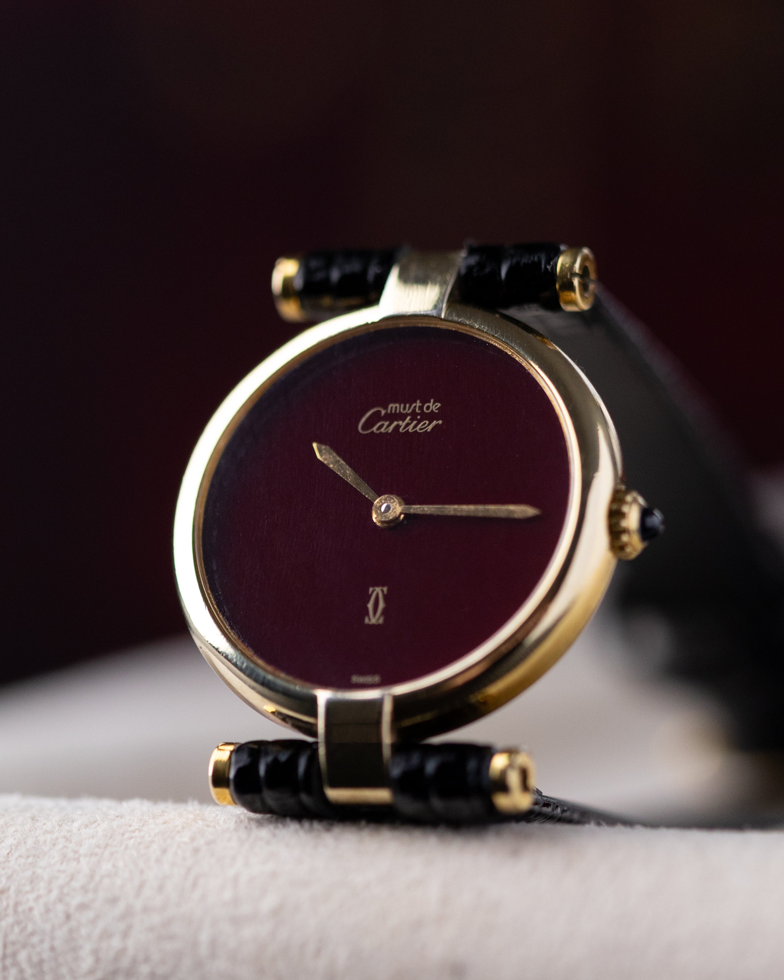 Vintage Must de Cartier Vendôme, Quartz, Burgundy Dial, Vermeil case, Ladies Watch - DuMarko