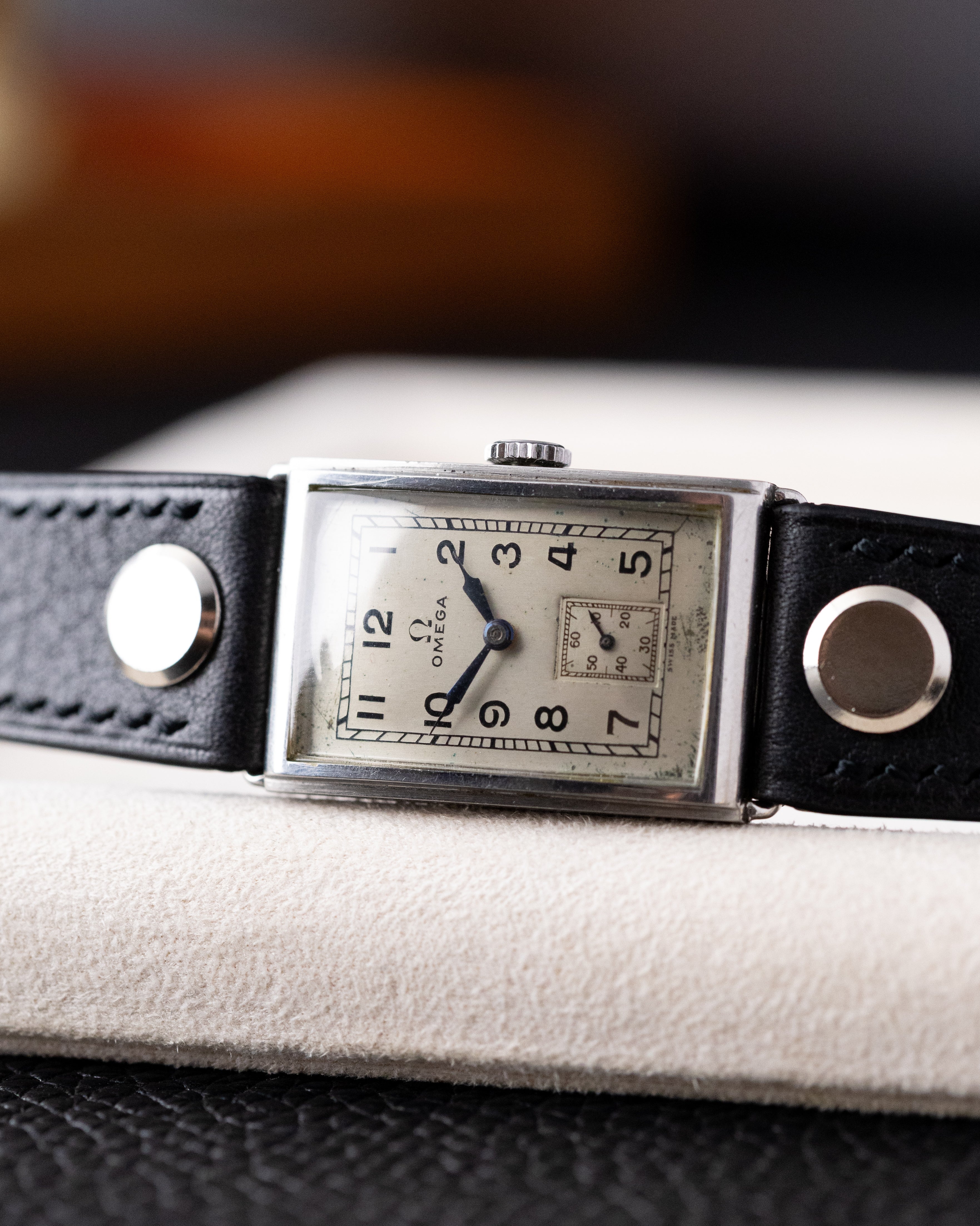 Vintage Omega Art Deco Tank, Mechanical Cal. T17, Sub - Seconds from 1930 - DuMarko