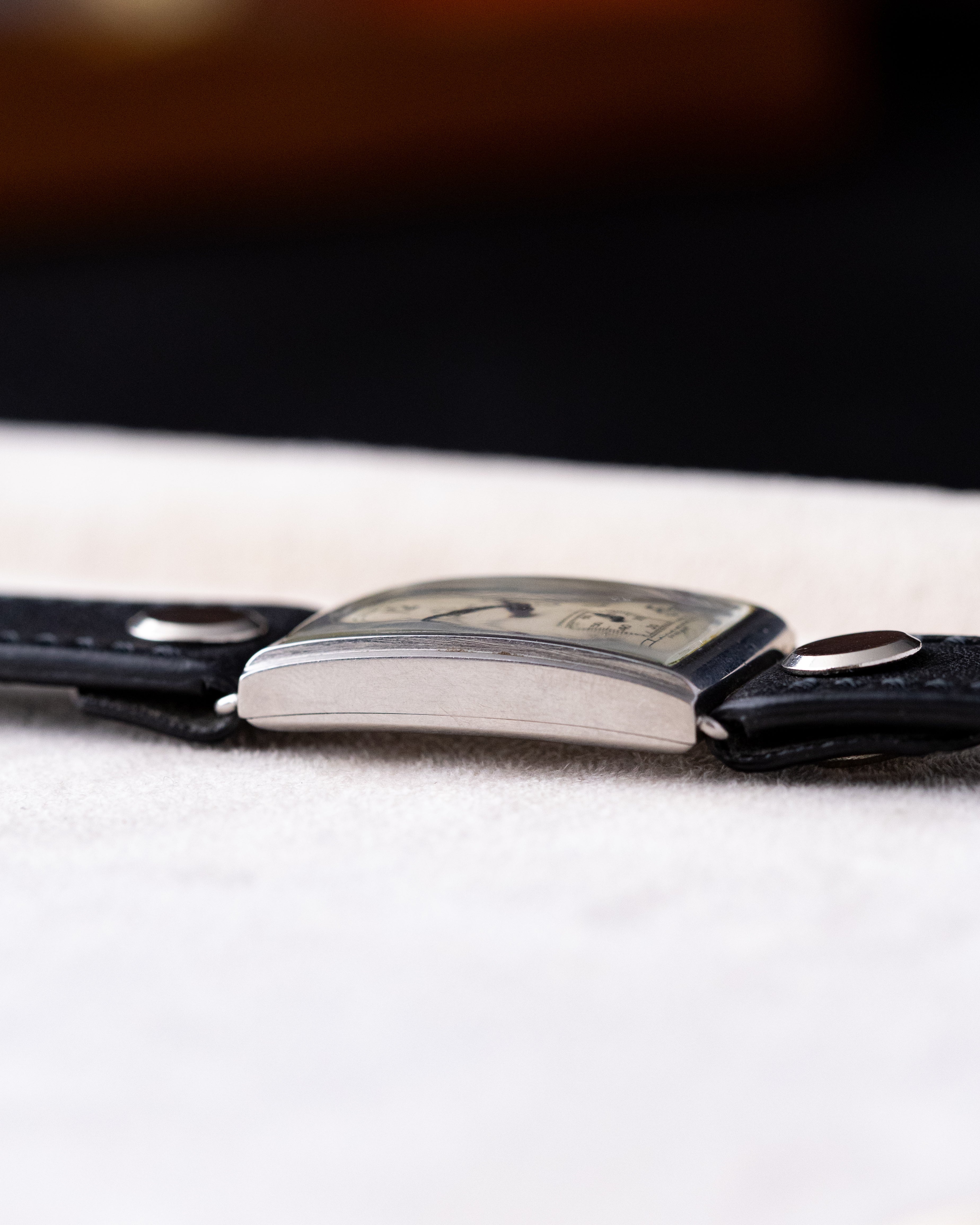 Vintage Omega Art Deco Tank, Mechanical Cal. T17, Sub - Seconds from 1930 - DuMarko