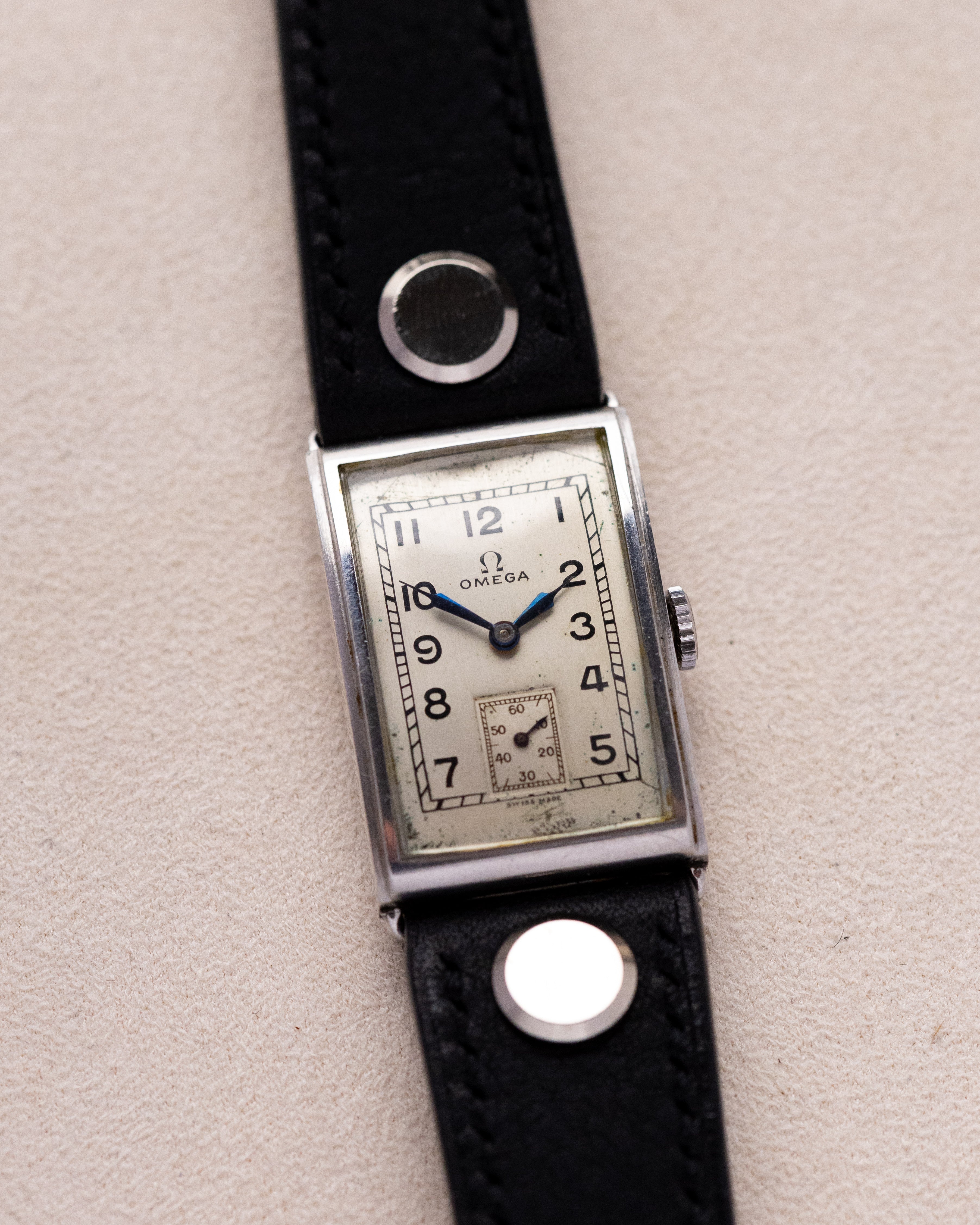 Vintage Omega Art Deco Tank, Mechanical Cal. T17, Sub - Seconds from 1930 - DuMarko