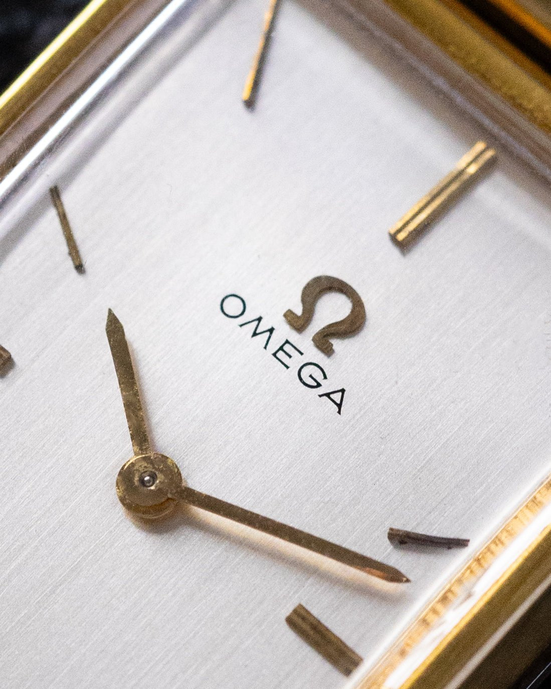 Vintage Omega Art Deco Tank Ref. 111.016, Curved Gold - Filled Case, Cal. 620 from 1965 - DuMarko