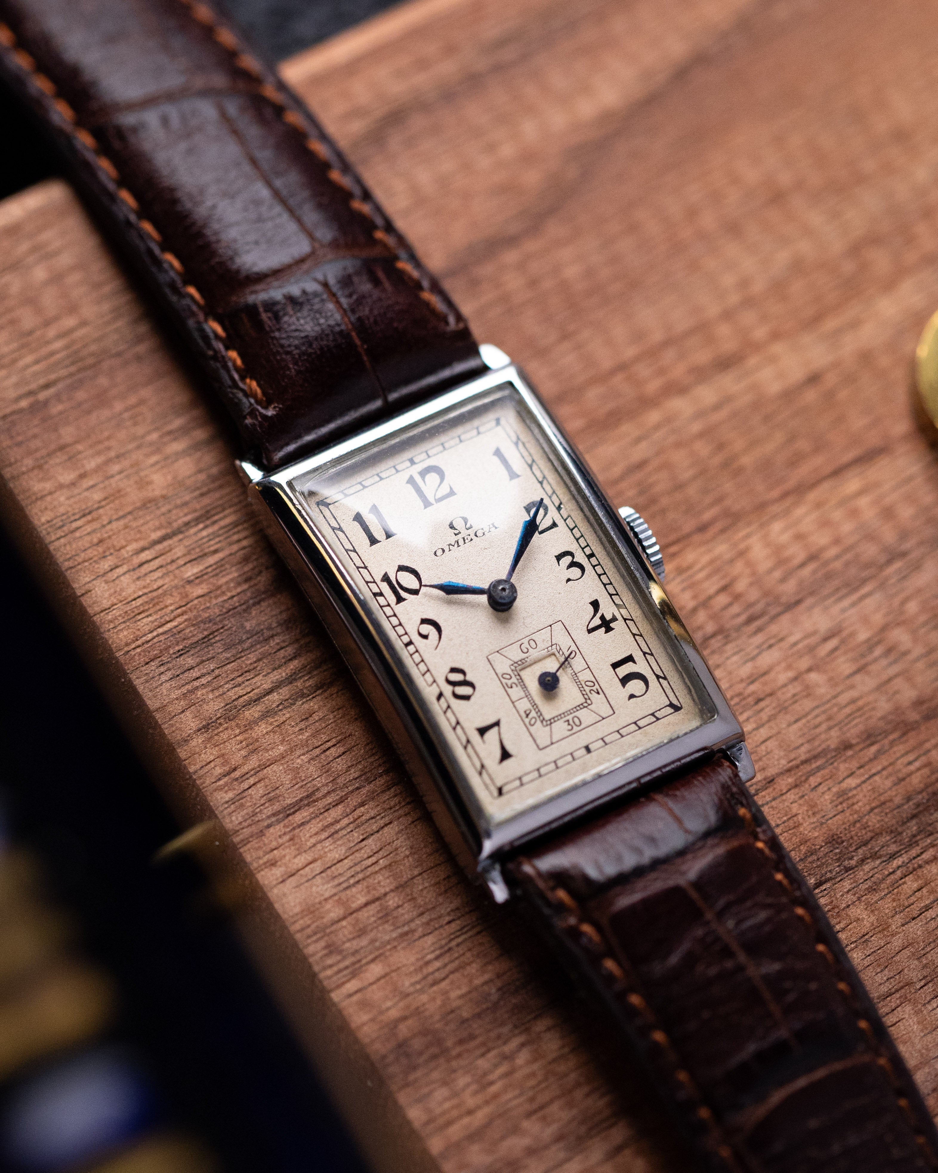 Vintage Omega Art Deco Tank, Swiss Watch, Arabic Numerals, Sub - second, Cal. 20F from 1932 - DuMarko