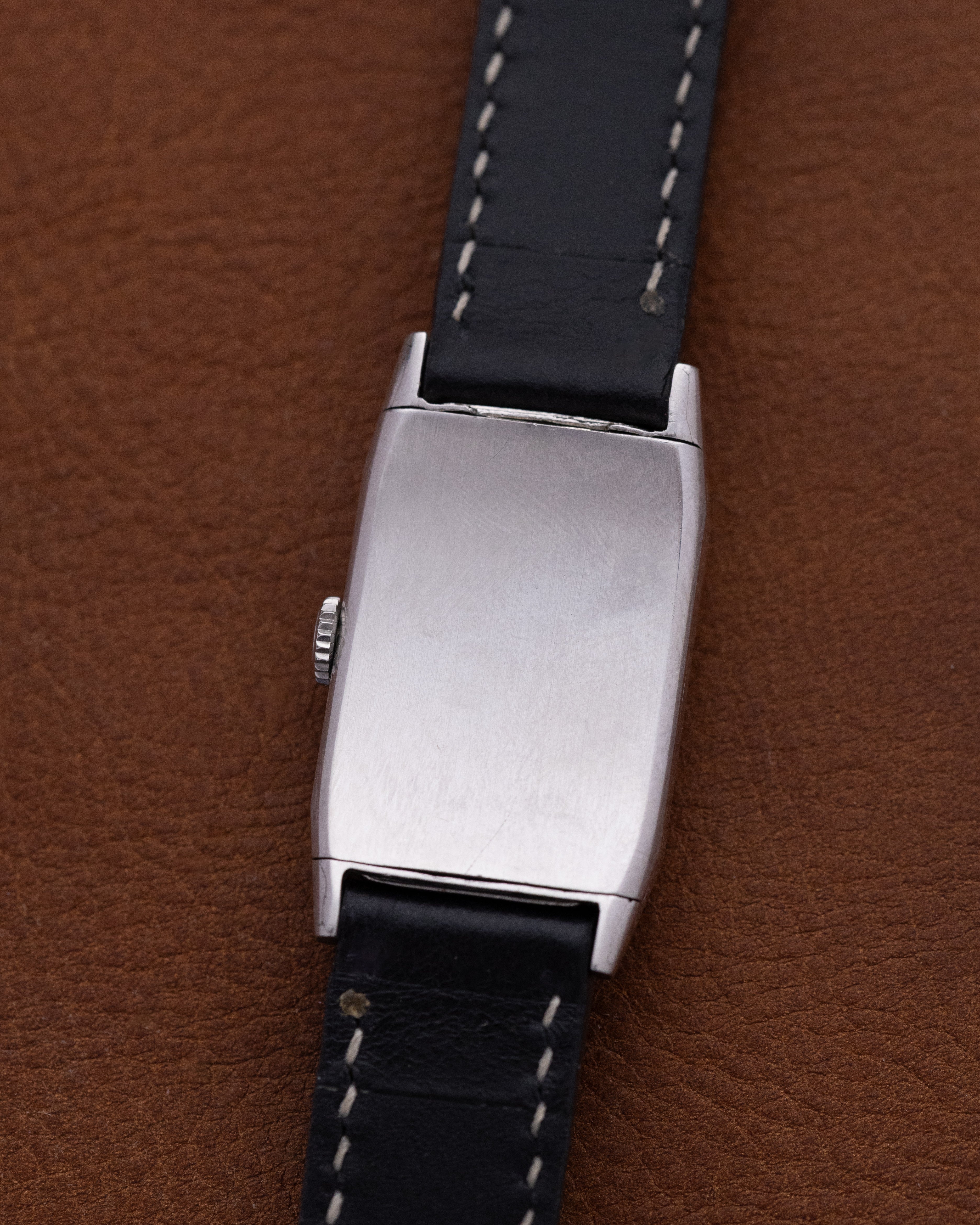 Vintage Omega Art Deco Tank, Swiss Watch, Mechanical Cal. T17 from 1935 - DuMarko