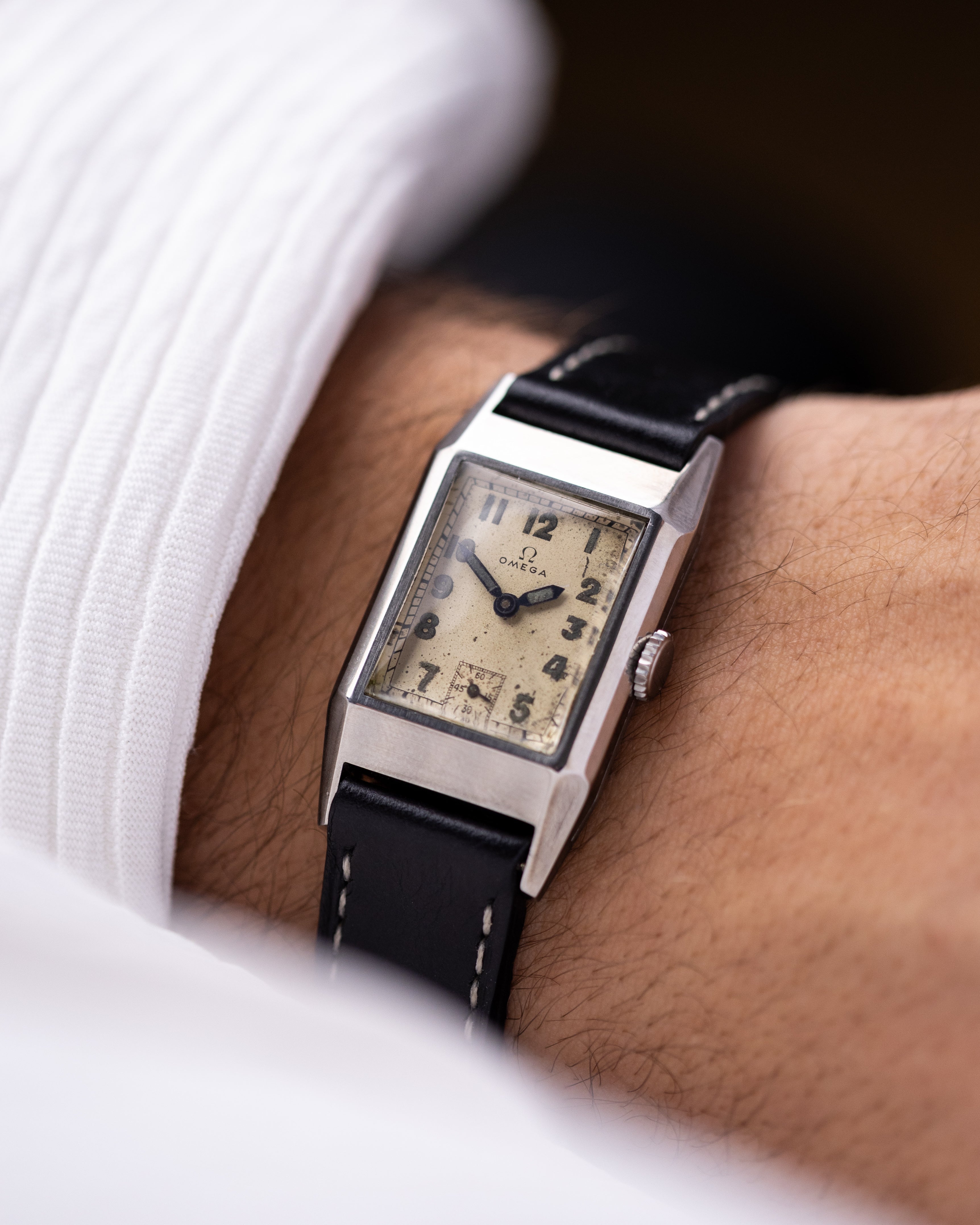 Vintage Omega Art Deco Tank, Swiss Watch, Mechanical Cal. T17 from 1935 - DuMarko