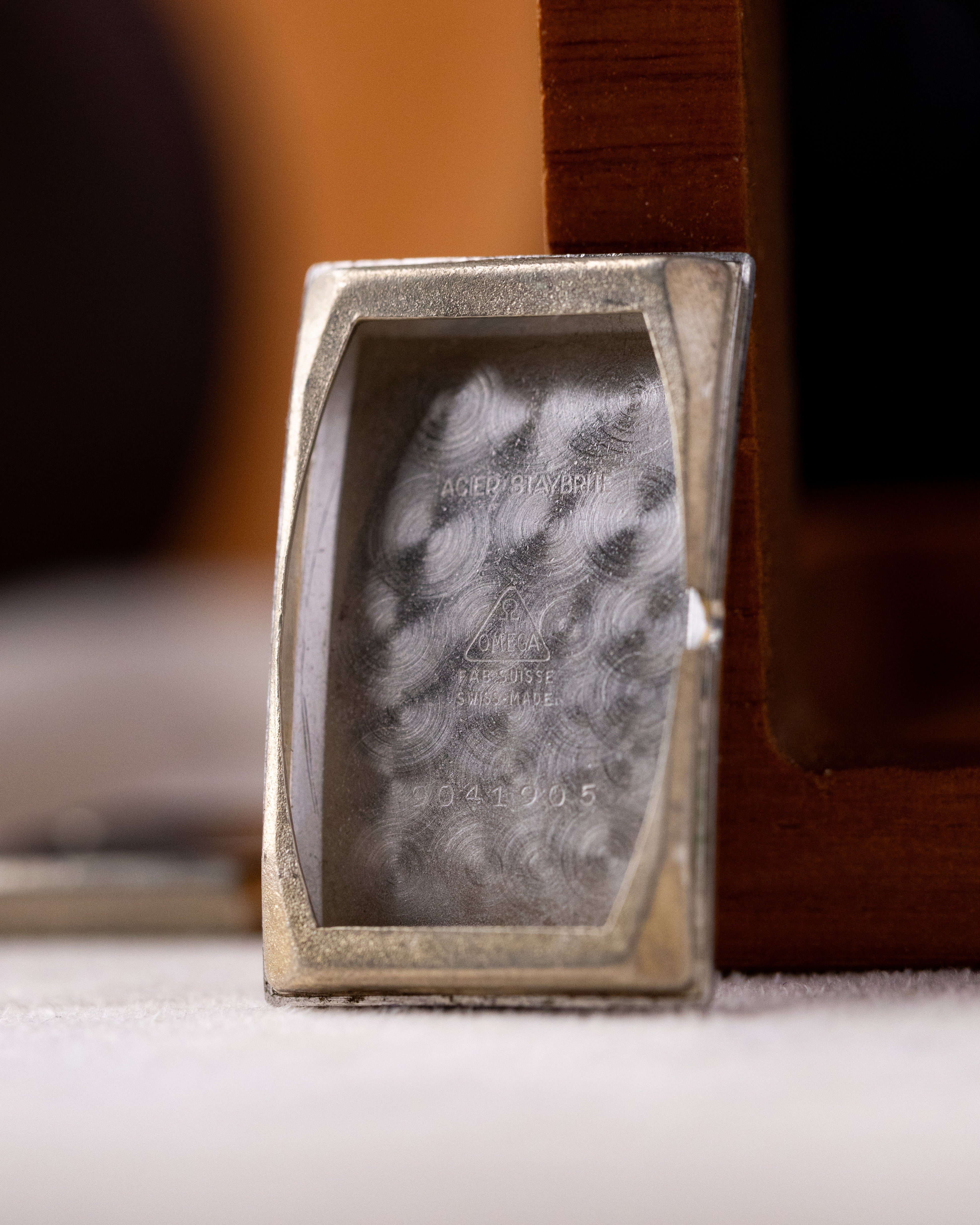 Vintage Omega Art Deco Tank, Swiss watch, Original Sector Dial, Mechanical Cal. T17 from 1935 - DuMarko