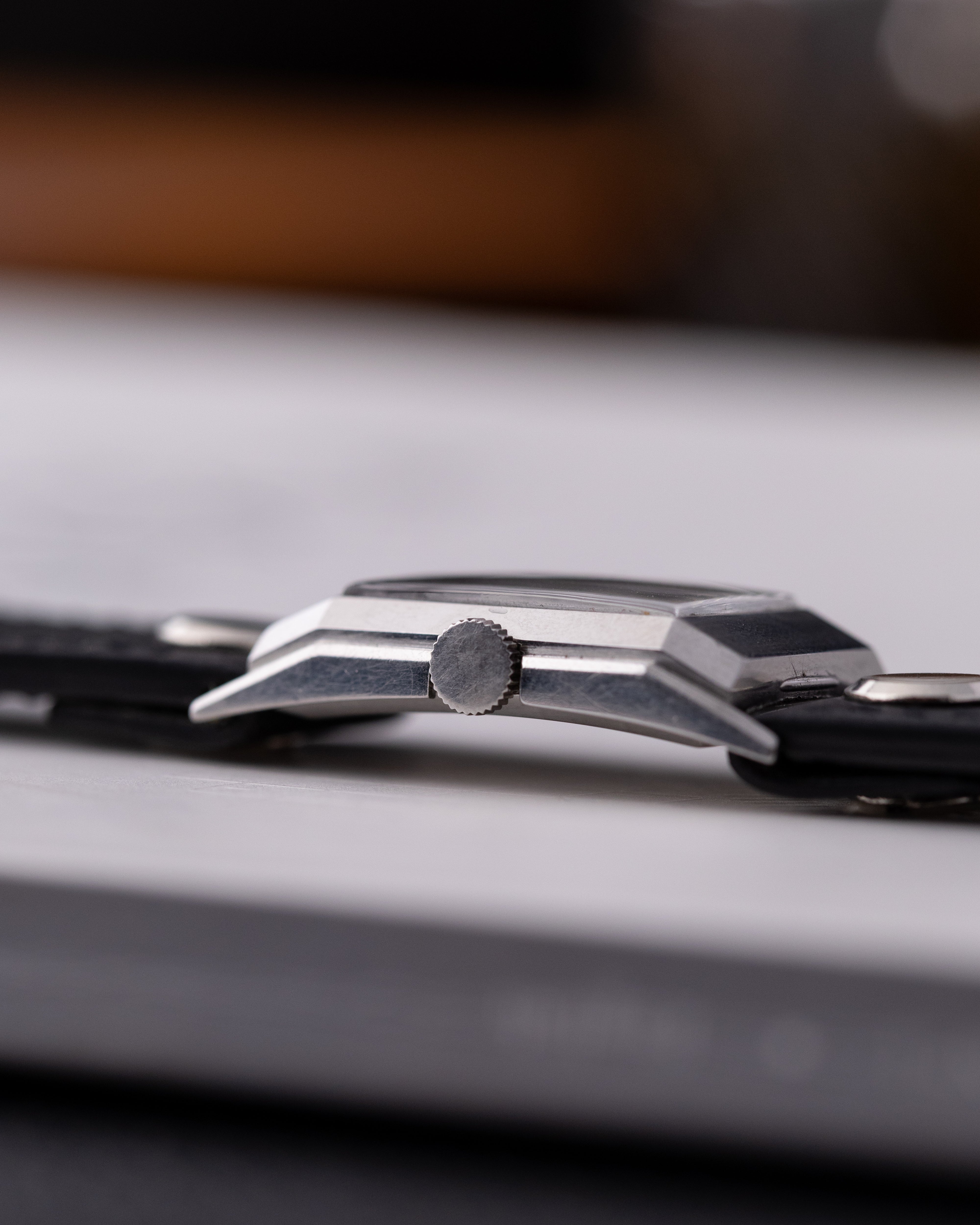 Vintage Omega Art Deco Tank, Swiss watch, Original Sector Dial, Mechanical Cal. T17 from 1935 - DuMarko