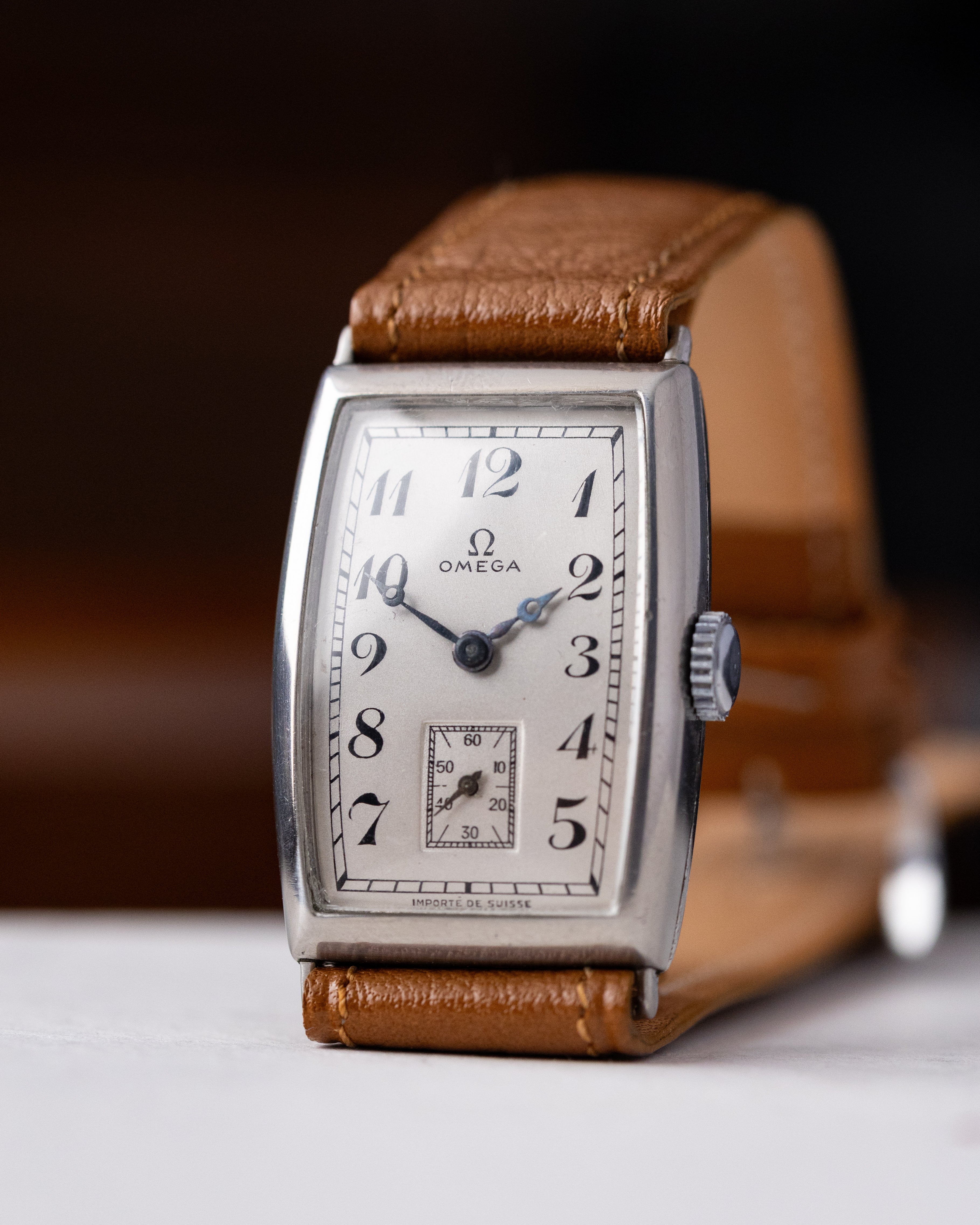 Vintage Omega Art Deco Tank, Tonneau (barrel - shaped) case, Cal. 20F from 1930 - DuMarko