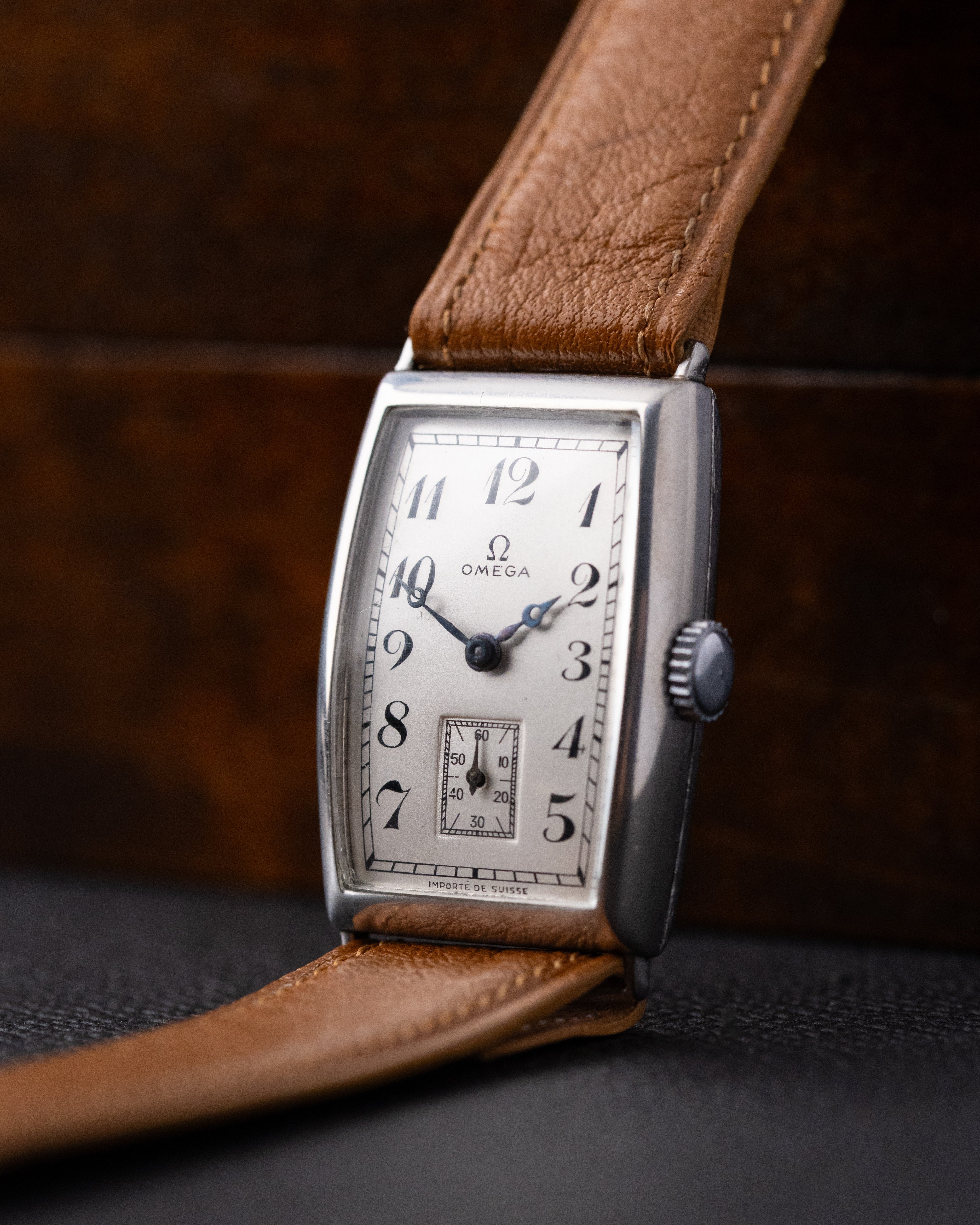 Vintage Omega Art Deco Tank, Tonneau (barrel - shaped) case, Cal. 20F from 1930 - DuMarko