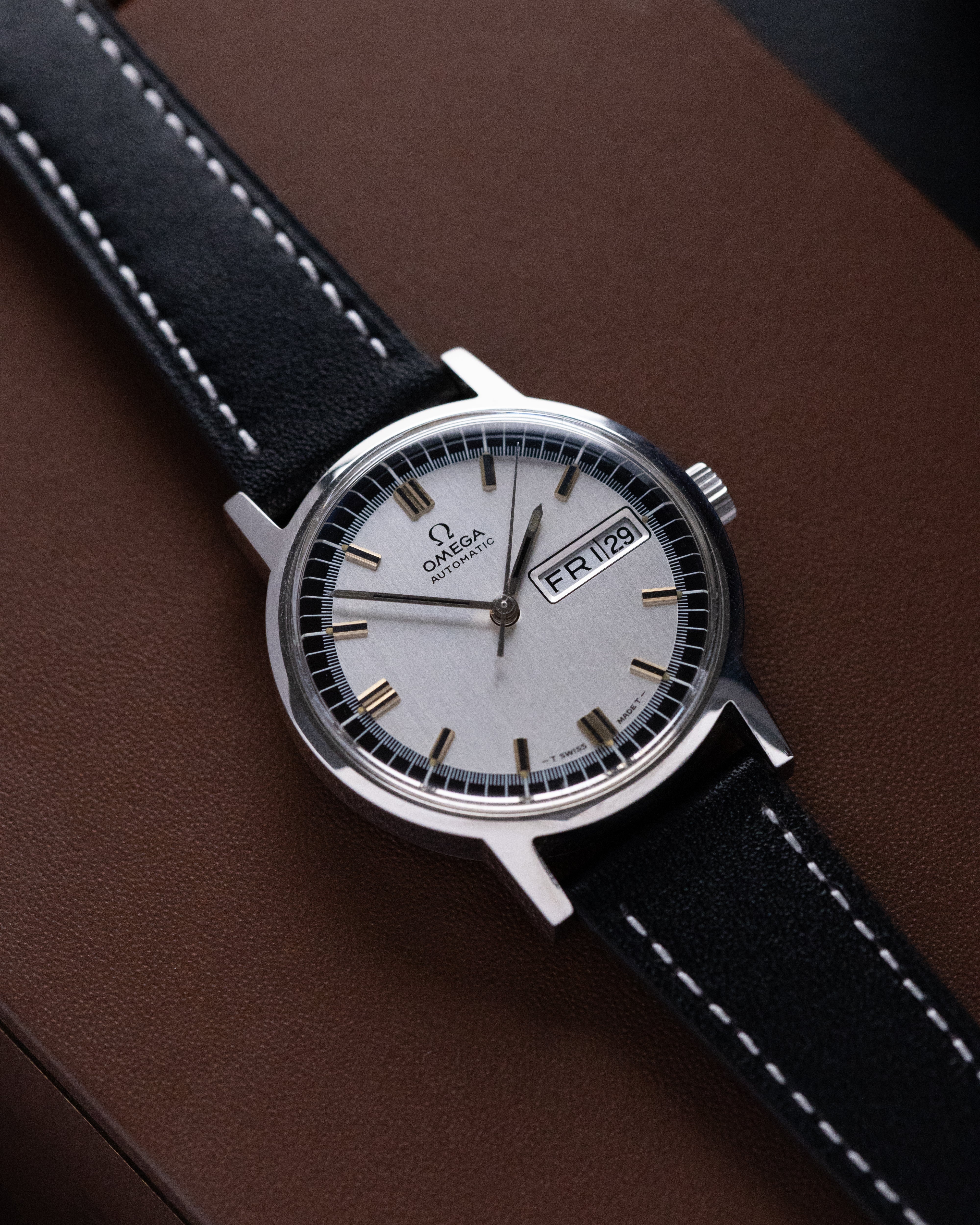 Vintage Omega Automatic Swiss Watch, Two - Tone Dial, Day/date window, Ref. 1660140, Cal. 750 from 1970 - DuMarko