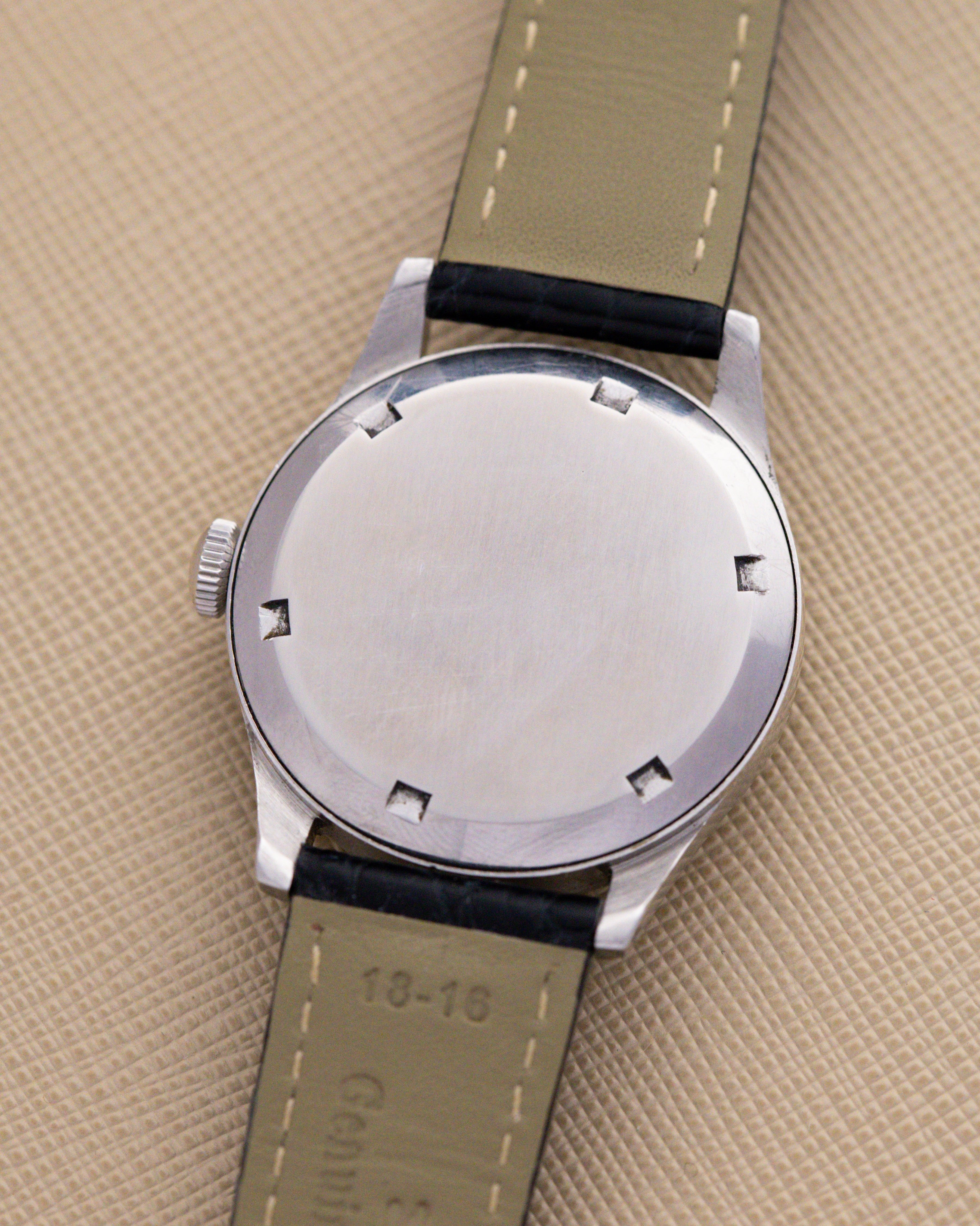 Vintage Omega Bullseye Swiss watch, Ref. 2383 - 6, Cal. 30T2 Original Radium Dial from 1947 - DuMarko