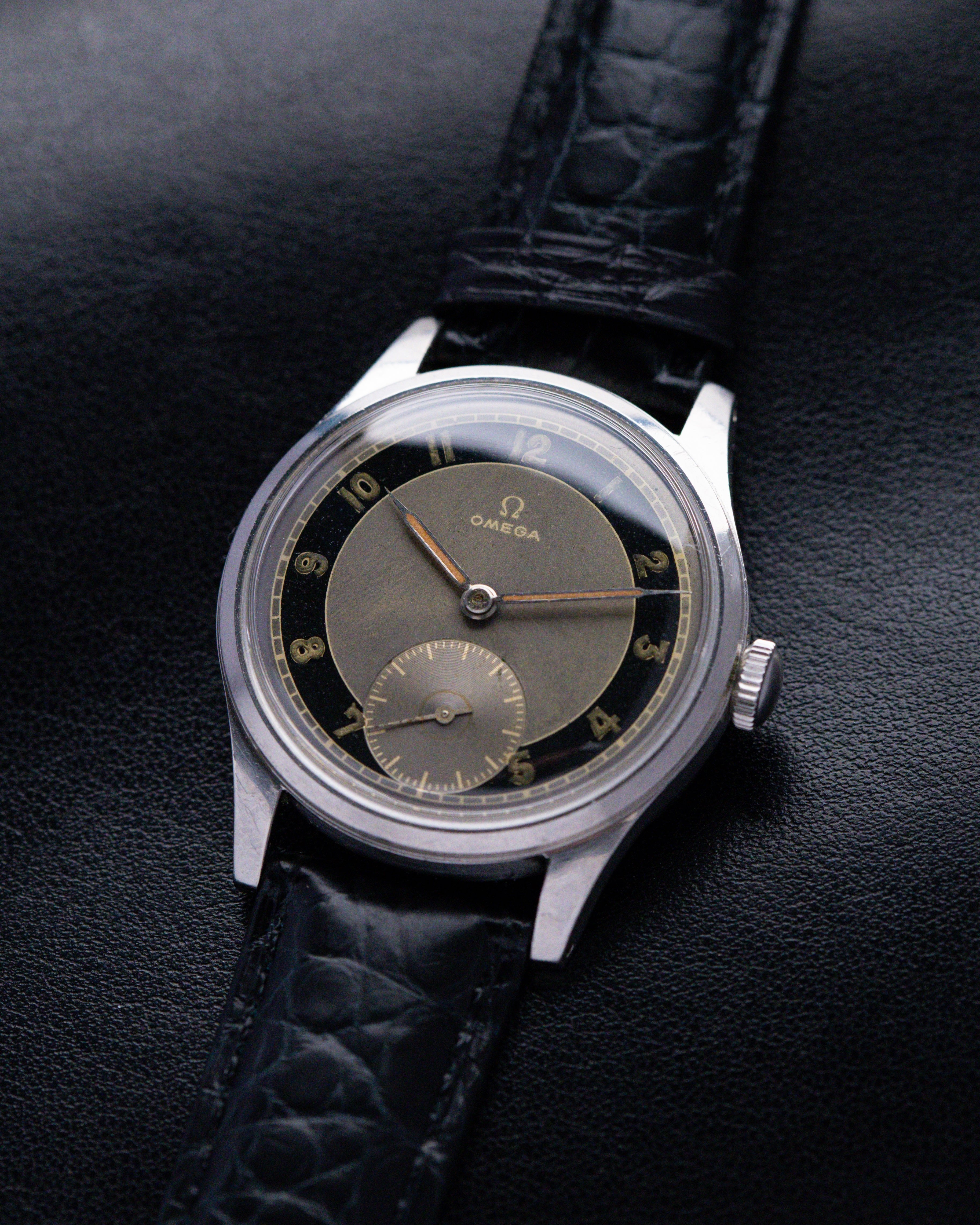 Vintage Omega Bullseye Swiss watch, Ref. 2383 - 6, Cal. 30T2 Original Radium Dial from 1947 - DuMarko