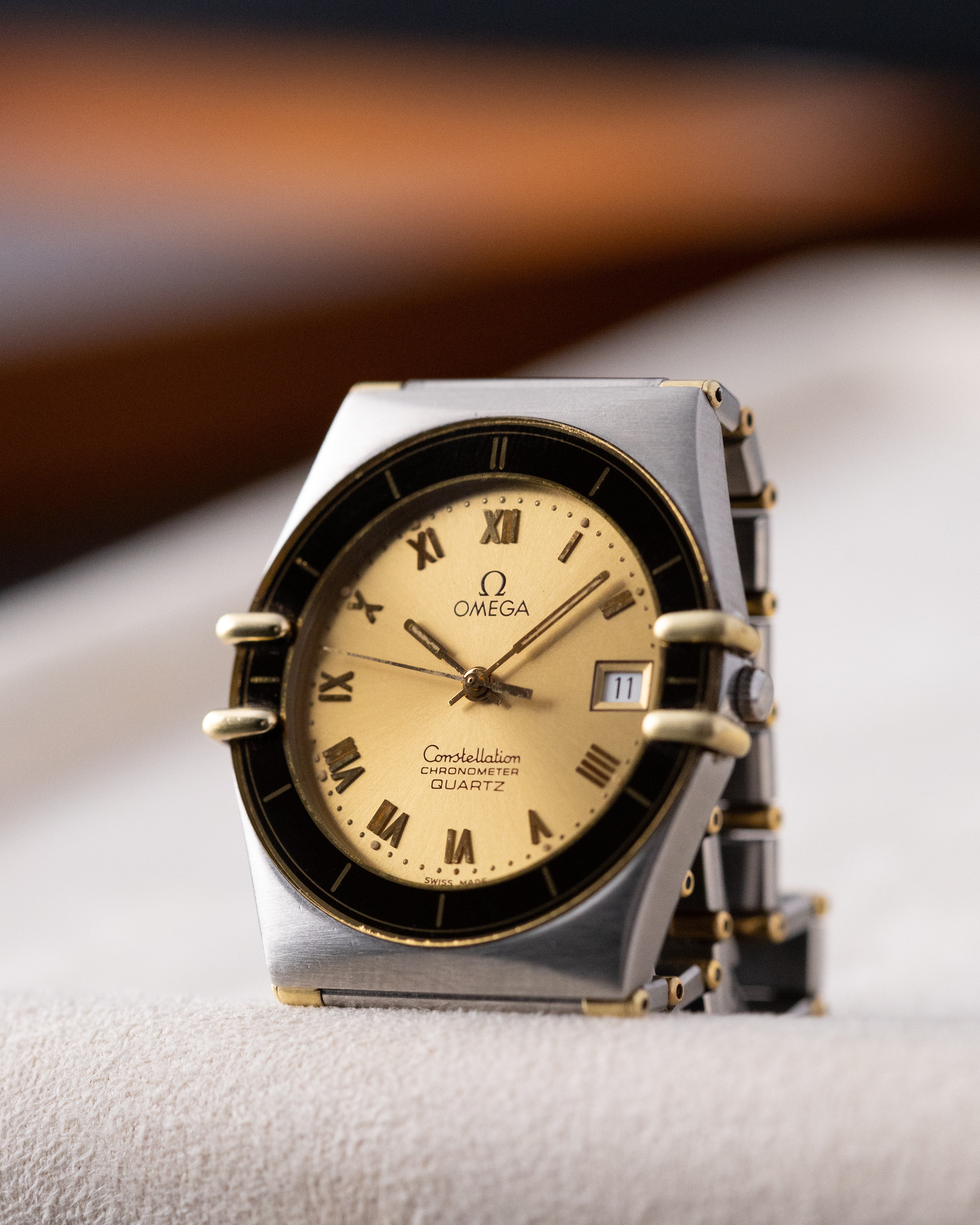 Vintage Omega Constellation Manhattan Date, Roman Numerals, Champagne Dial, Quartz Cal. 1422 from 1980s - DuMarko