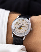 Vintage Omega Cosmic, Triple Calendar, Moonphase Ref. 2471/1, Radium dial - DuMarko