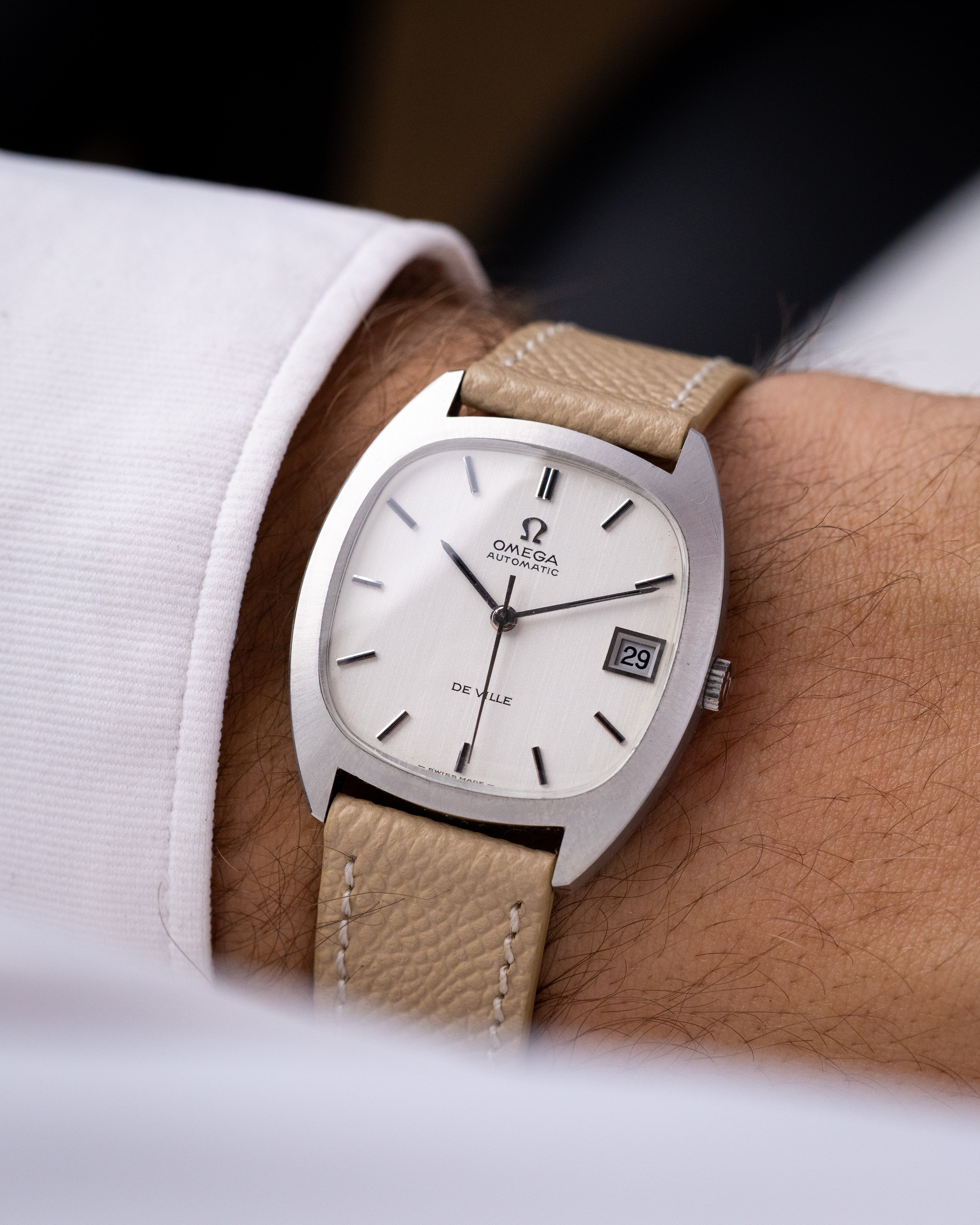 Vintage Omega De Ville Automatic, Cushion Brushed Case, Ref. 162.045 from 1970 - DuMarko