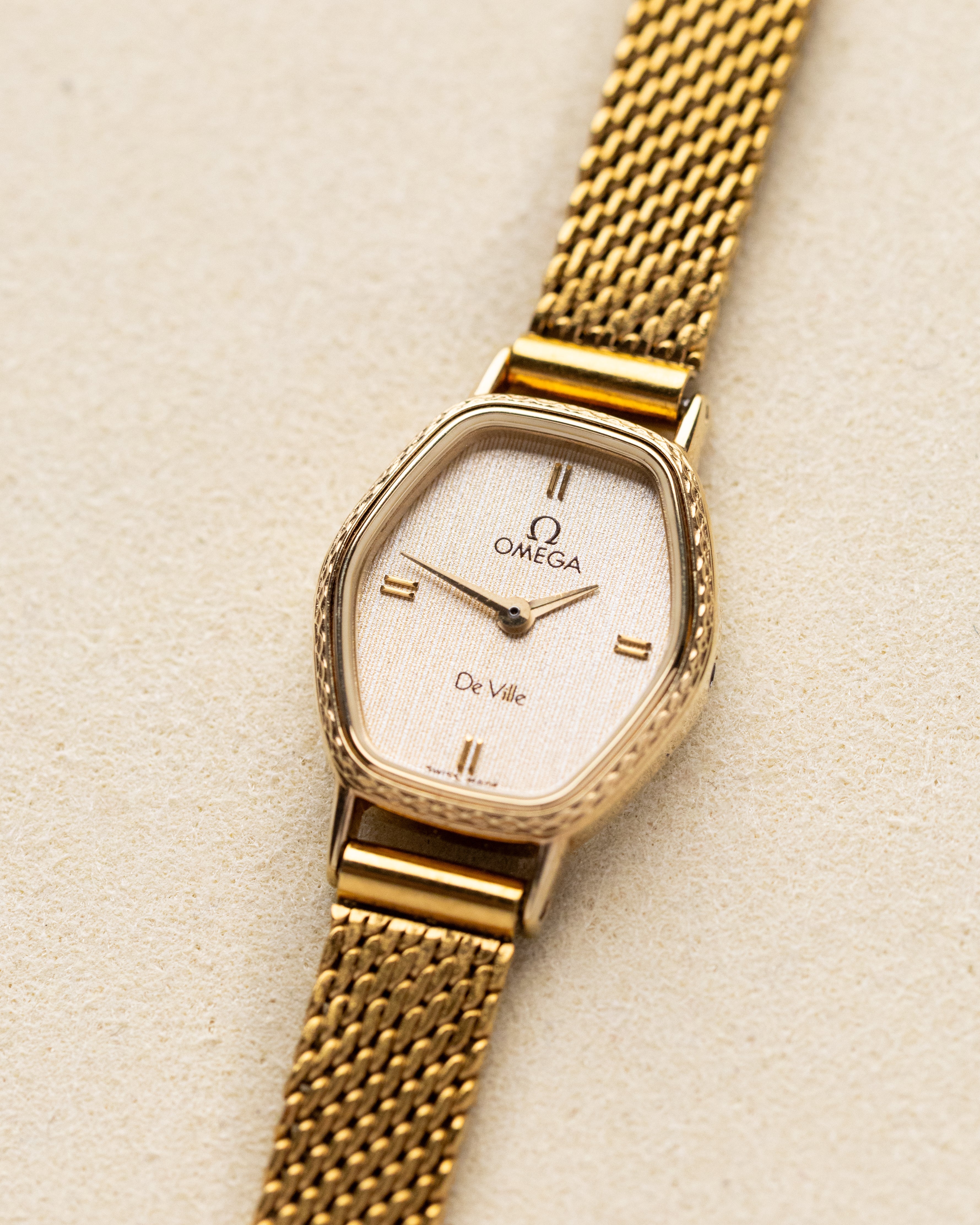 Vintage Omega De Ville Ladies Watch, Quartz Cal. 1367, Champagne Dial, Gold - Plated from 1979 - DuMarko