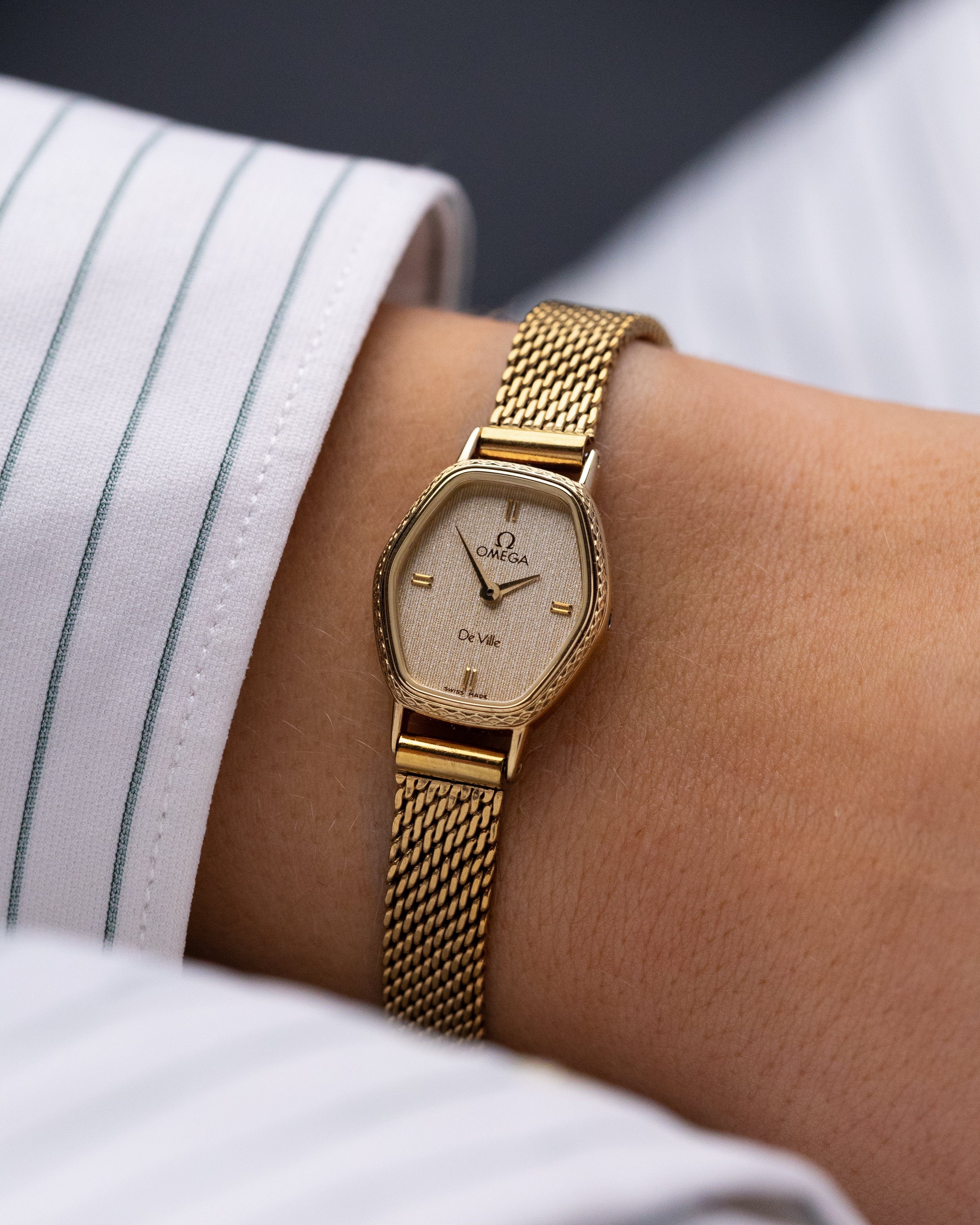 Vintage Omega De Ville Ladies Watch, Quartz Cal. 1367, Champagne Dial, Gold - Plated from 1979 - DuMarko