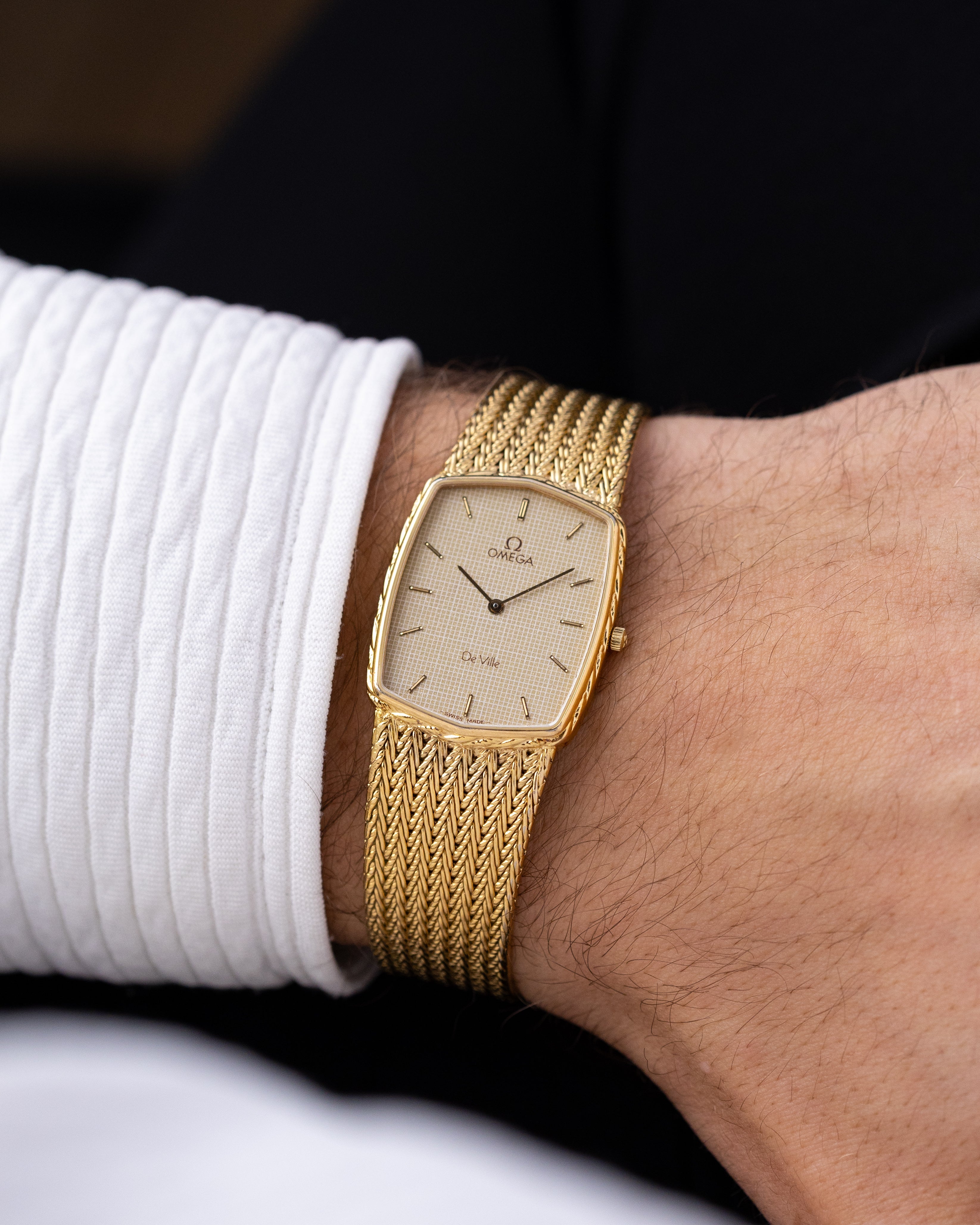 Vintage Omega De Ville Quartz Cal. 1344, Swiss Made, Champagne sparkling dial, Roped bezel from 1980’s - DuMarko