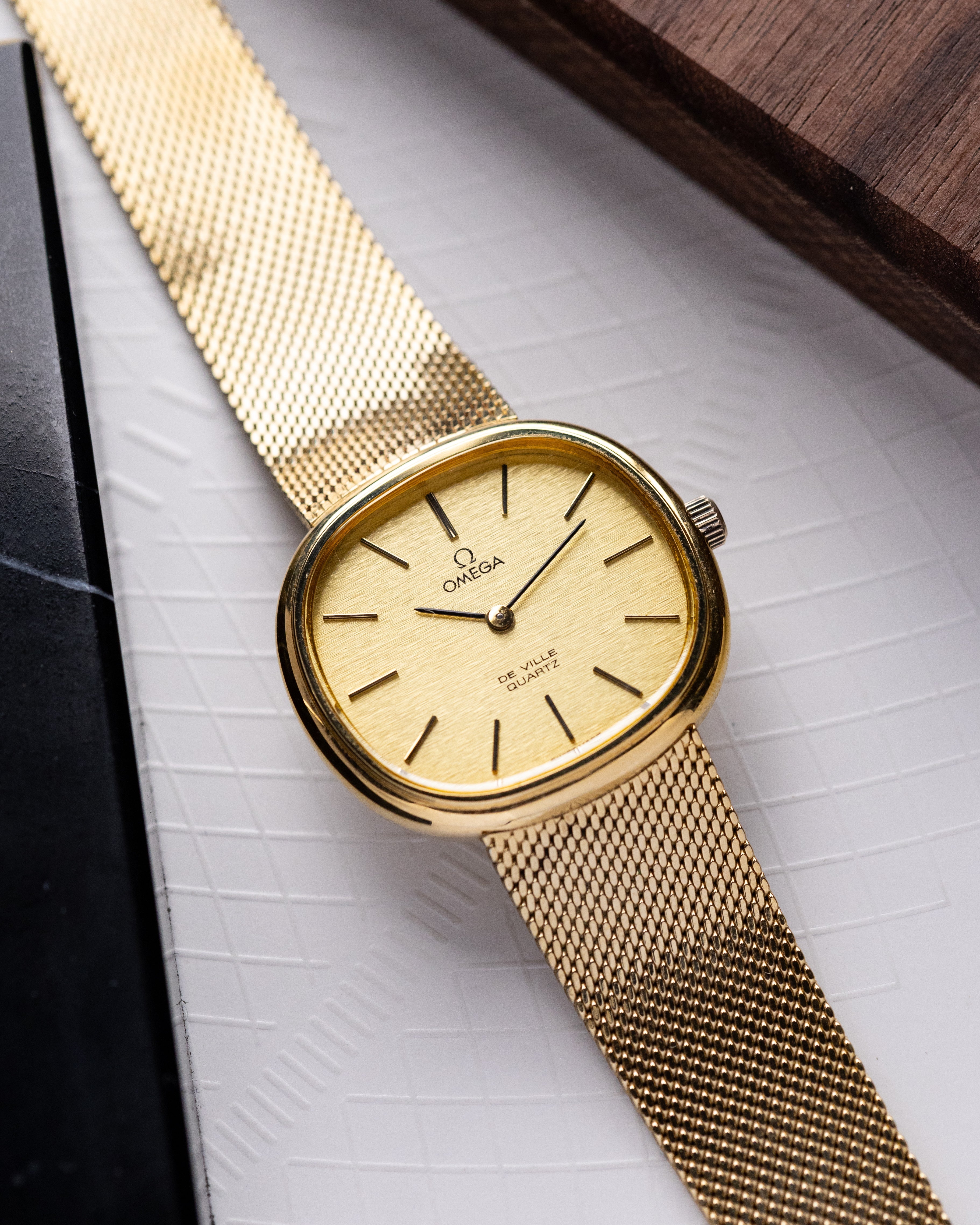 Vintage Omega De Ville Swiss Watch, Quartz Cal. 1330, Champagne Dial from 1978 - DuMarko