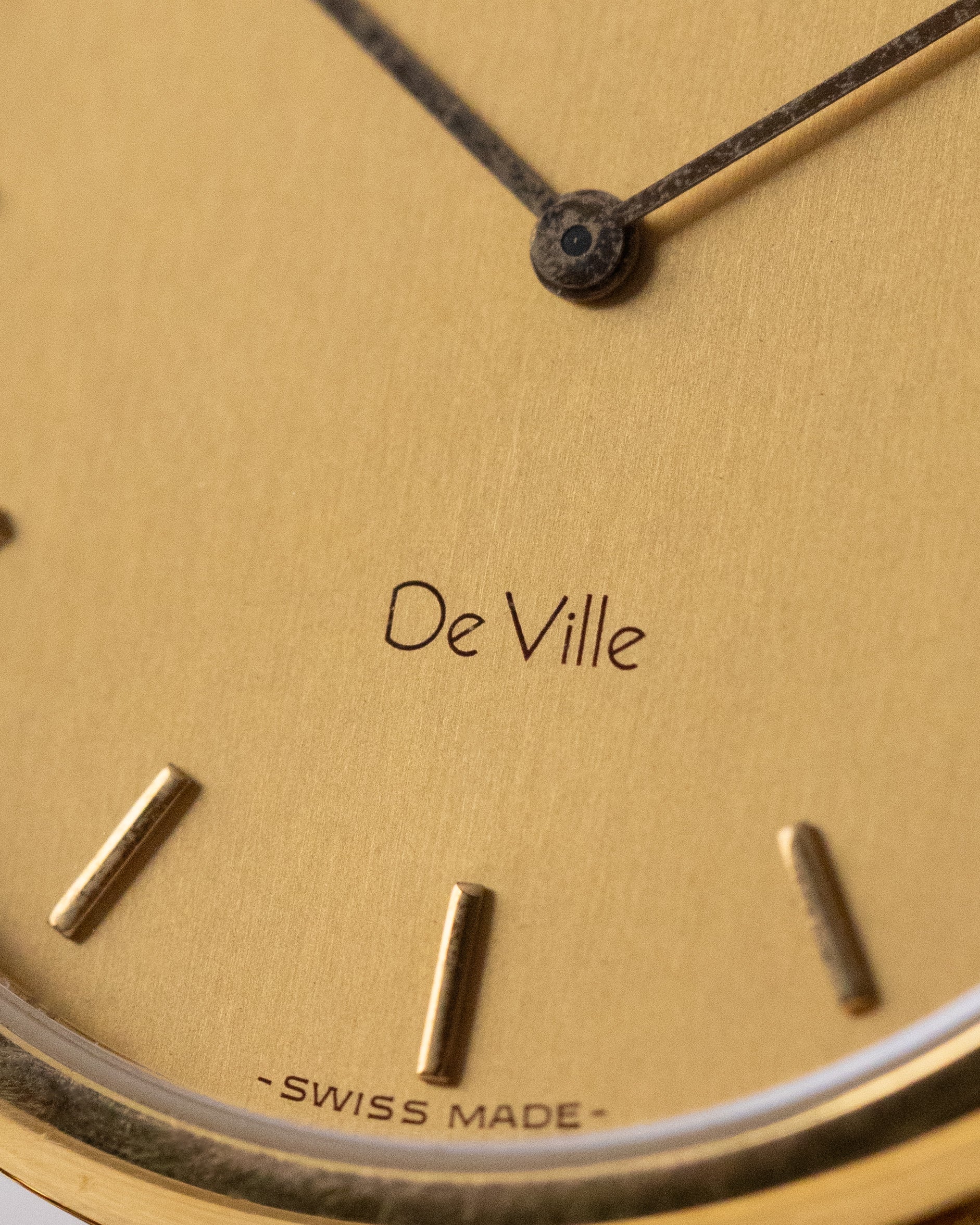 Vintage Omega De Ville, Ultra Thin. Case, Ref. 195.0075.2, Quartz Cal. 1378 from 1980's - DuMarko