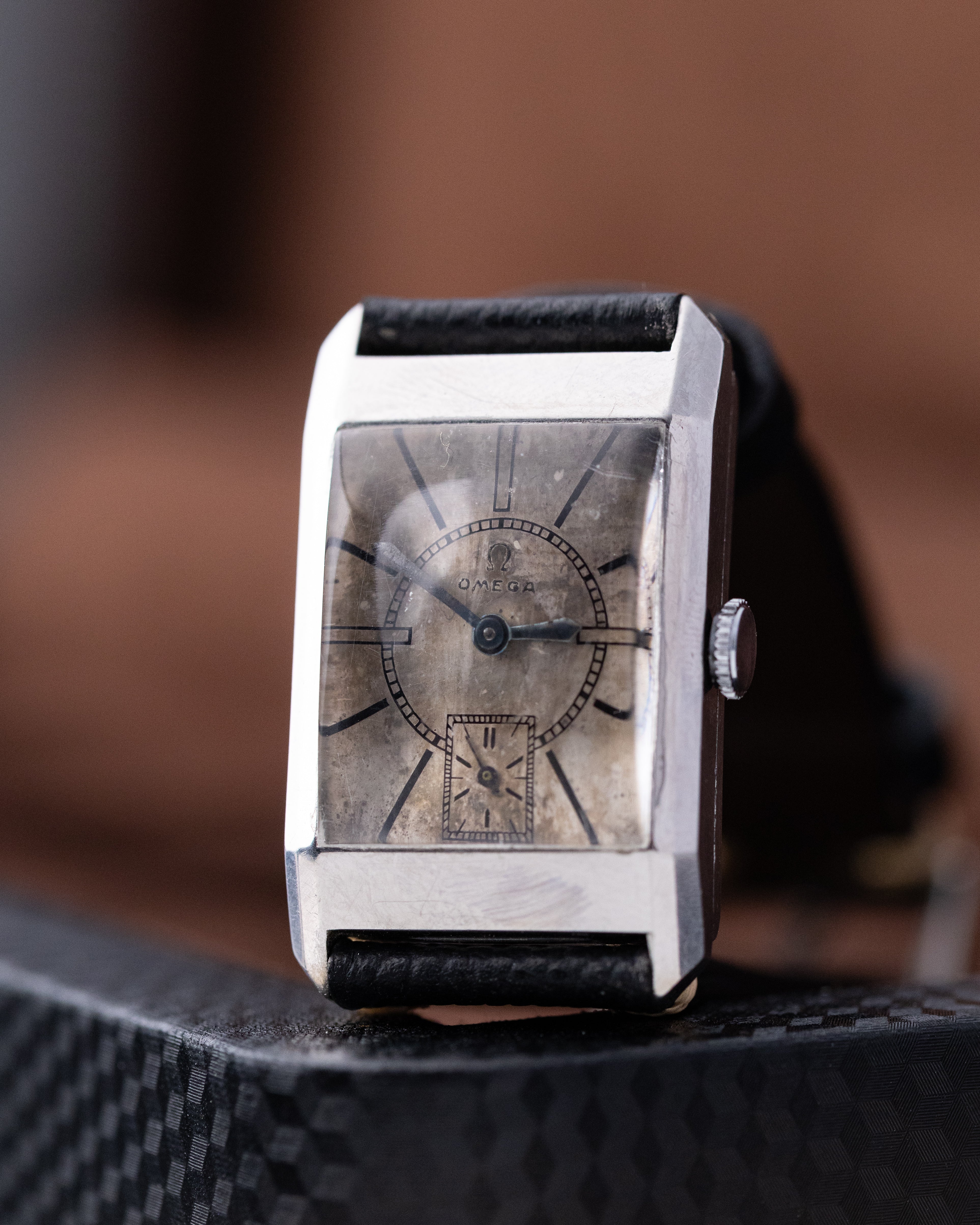 Vintage Omega “Dedalos” Art Deco Tank Watch with Sector Dial, Cal. 20F from 1930 - DuMarko