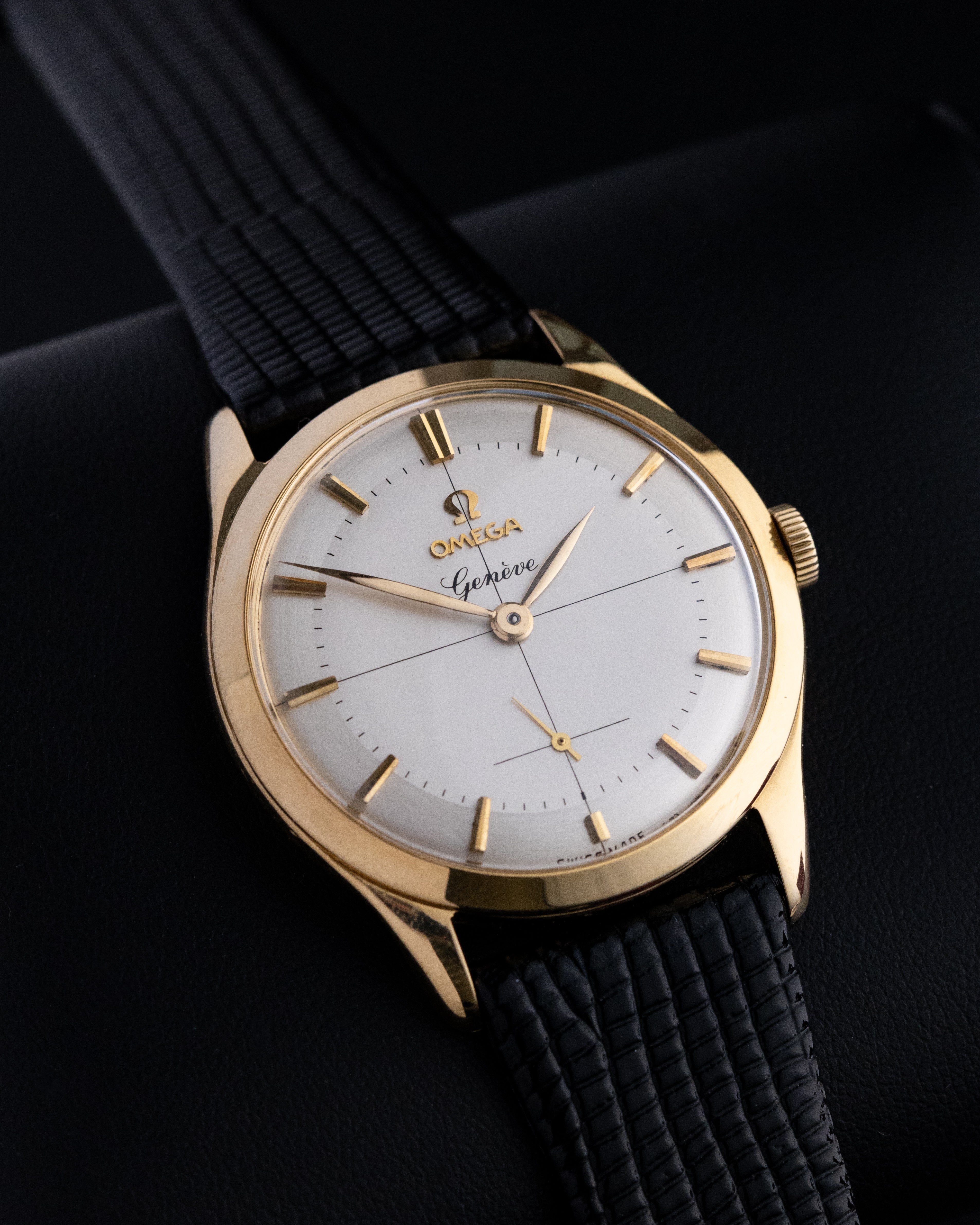 Vintage Omega Genève Two - tone Crosshair Dial, Ref. 2619, 18K Solid Gold Case from 1950 - DuMarko