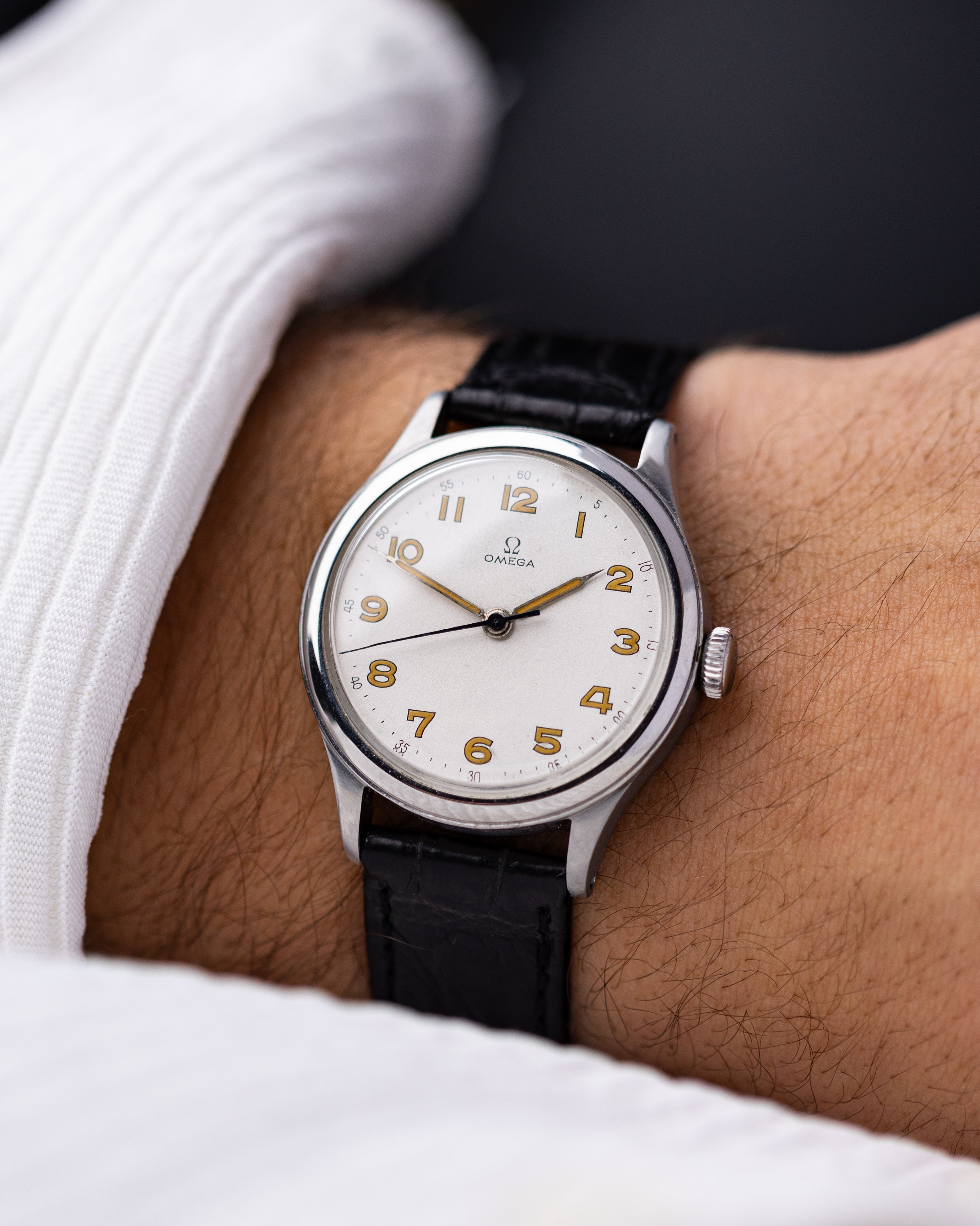 Vintage Omega Military Swiss Watch, Ref. 2179/5, Cal. 30T2 from 1944 - DuMarko