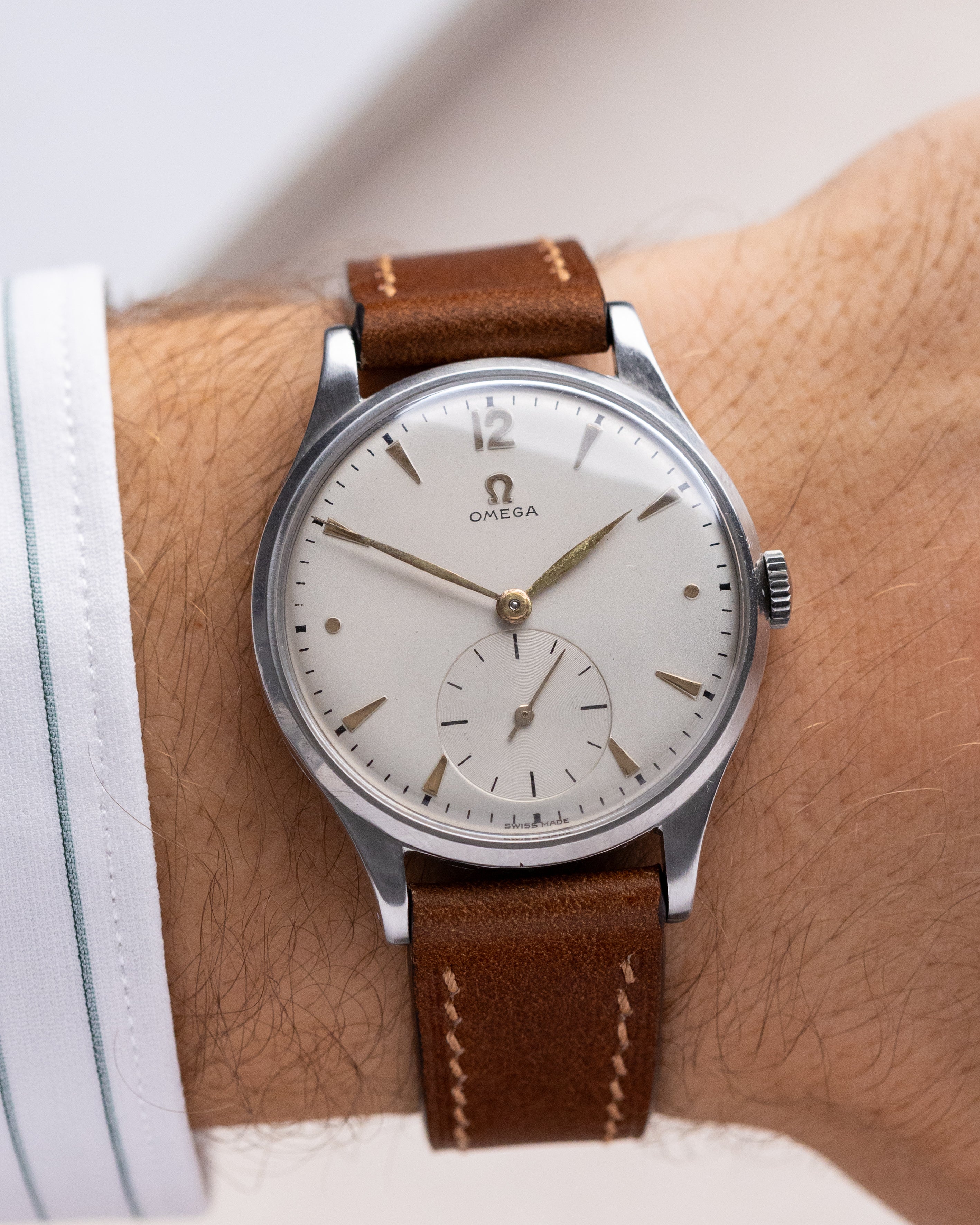 Vintage Omega Oversized Jumbo Case, Cal. 265, Cream dial, Ref. 2609 - 6 from 1950 - DuMarko