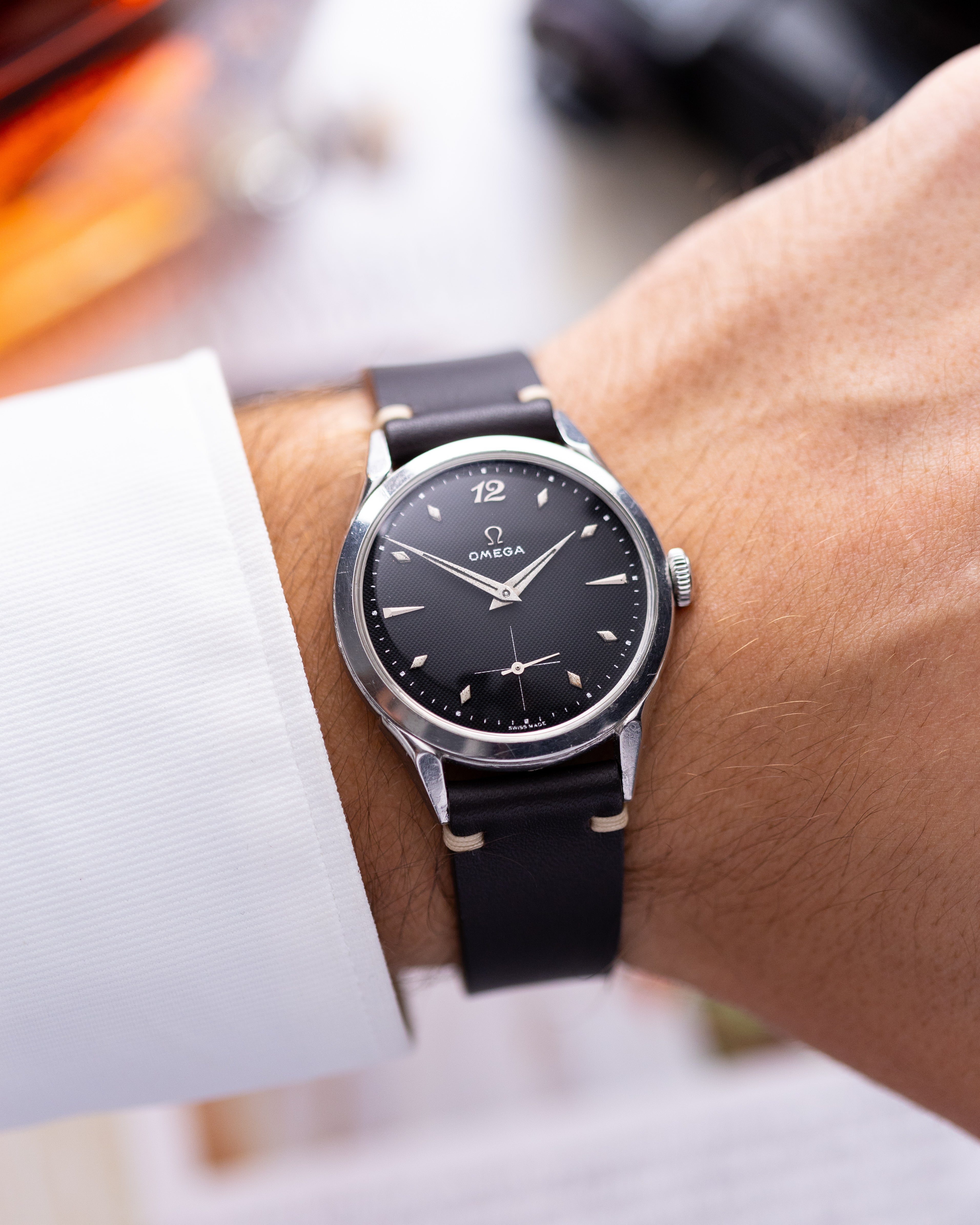 Vintage Omega, Rare Black Honeycomb Dial, Cal. 265, Ref. 2605 - 2 - DuMarko