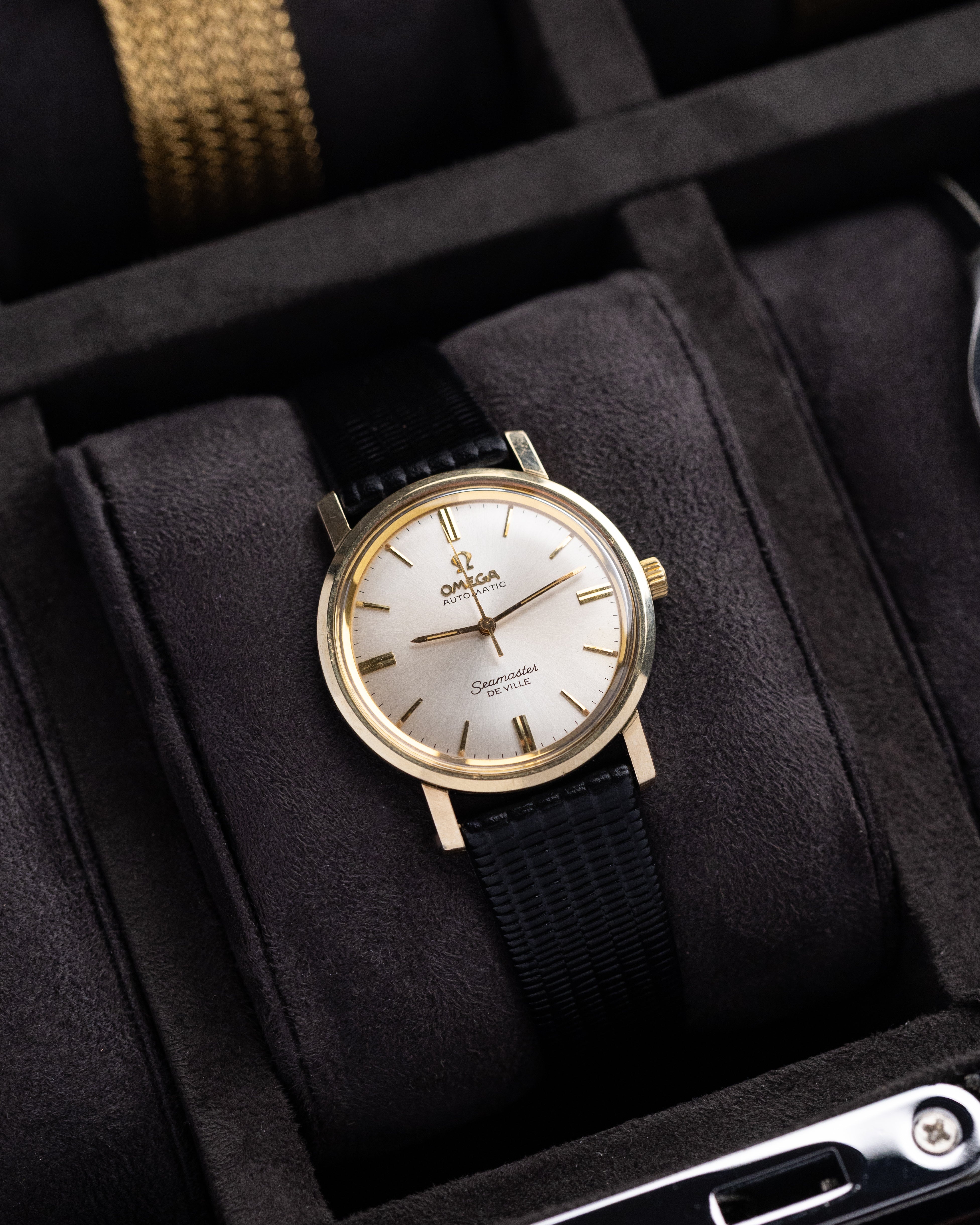 Vintage Omega Seamaster De Ville Ref. B 6320, Swiss Watch, Automatic Cal. 670 from 1966 - DuMarko