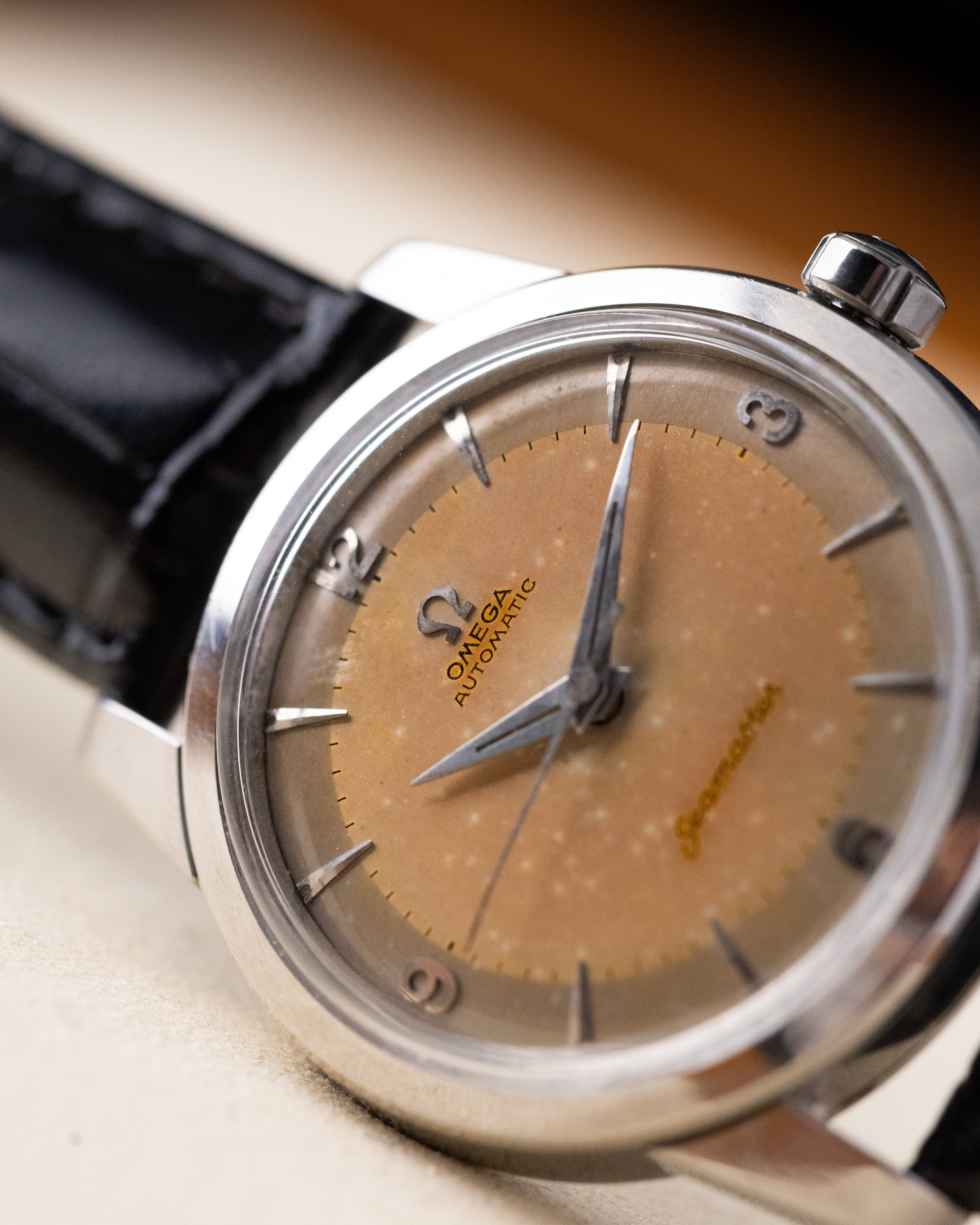 Vintage Omega Seamaster “Fat Lugs” Swiss Watch, Two - Tone Salmon Patina Dial, Cal. 501 from 1956 - DuMarko