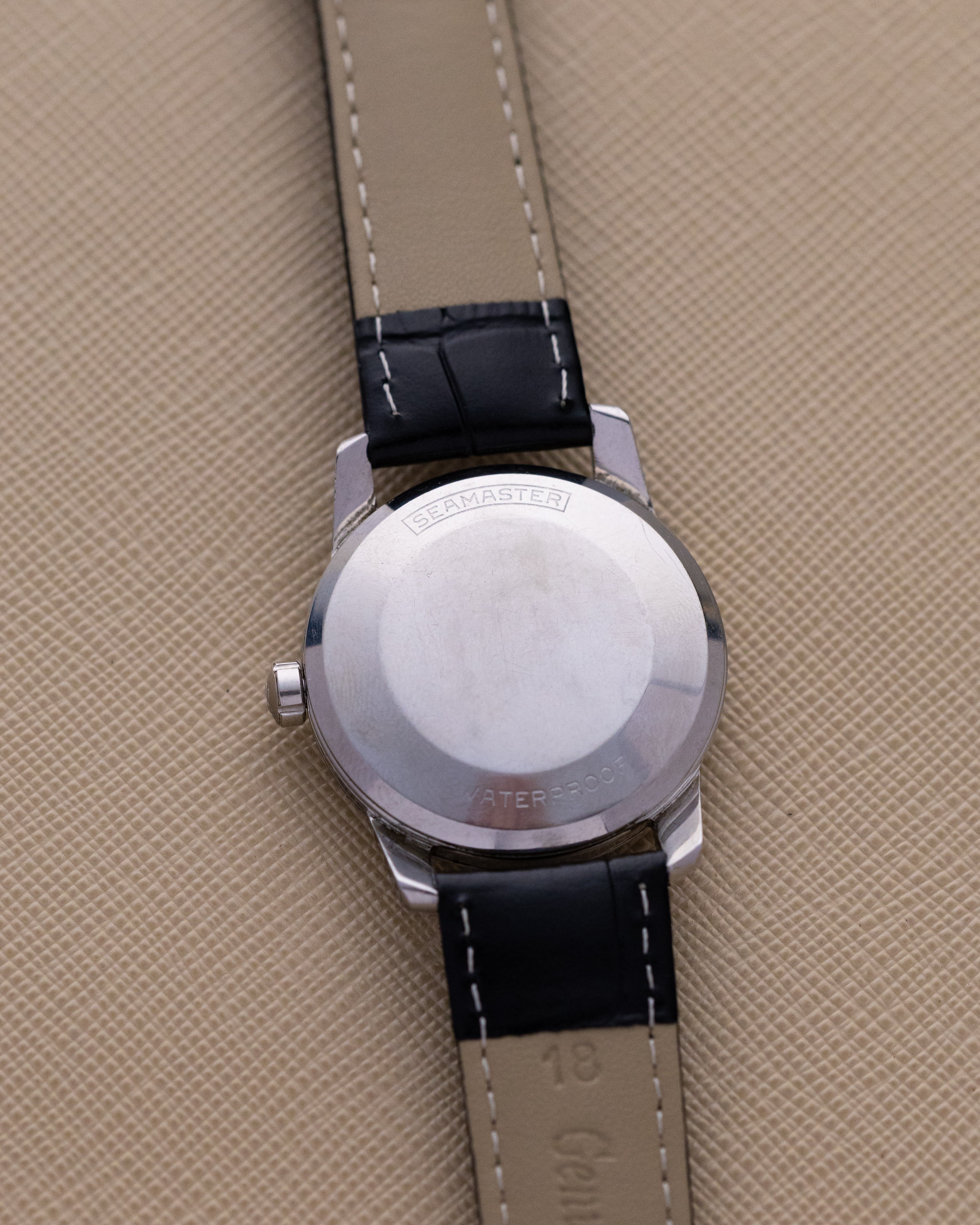 Vintage Omega Seamaster “Fat Lugs” Swiss Watch, Two - Tone Salmon Patina Dial, Cal. 501 from 1956 - DuMarko