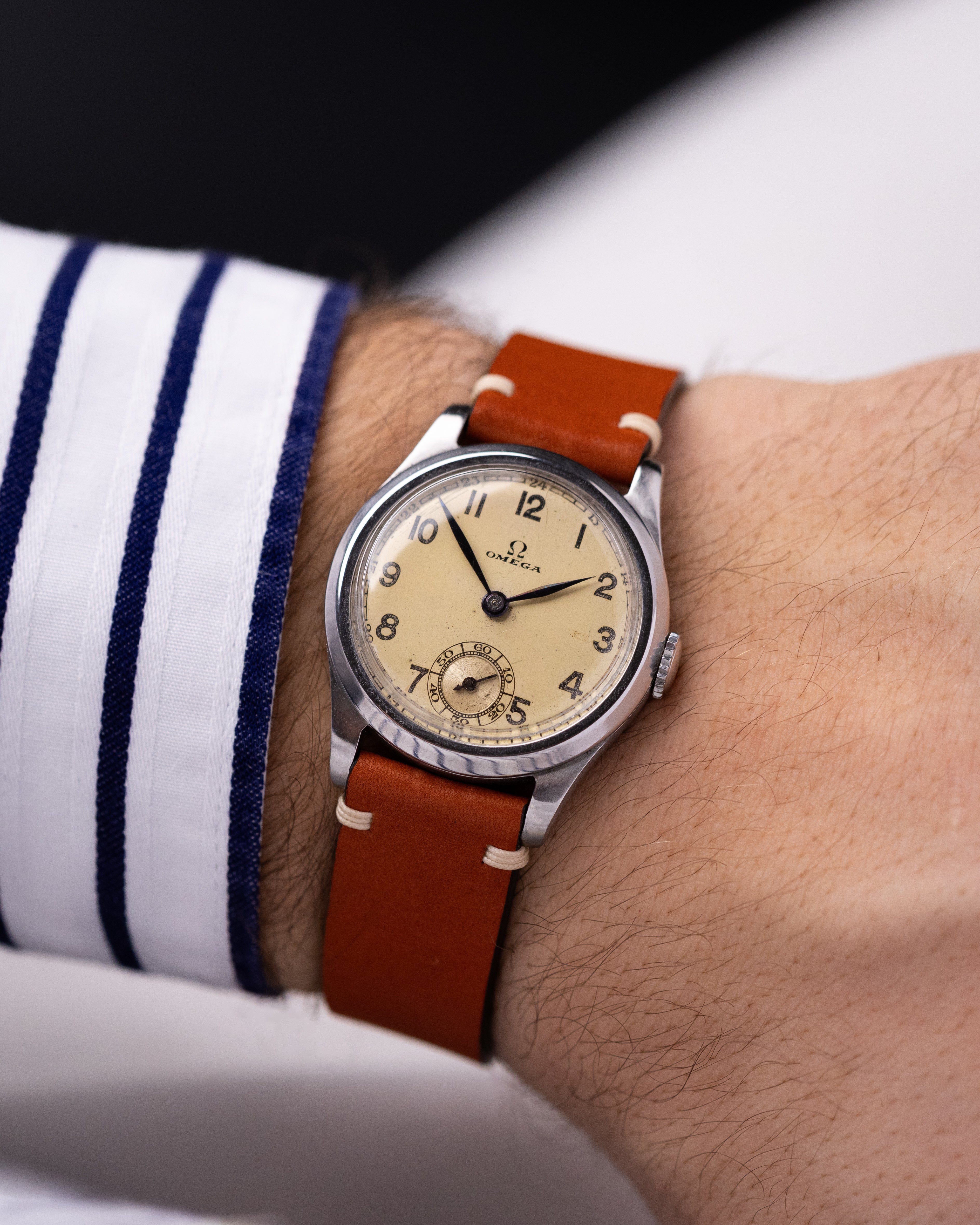 Vintage Omega Swiss Watch, Cal. 26.5 SOB T2, Cream Patina Dial from 1930's - DuMarko