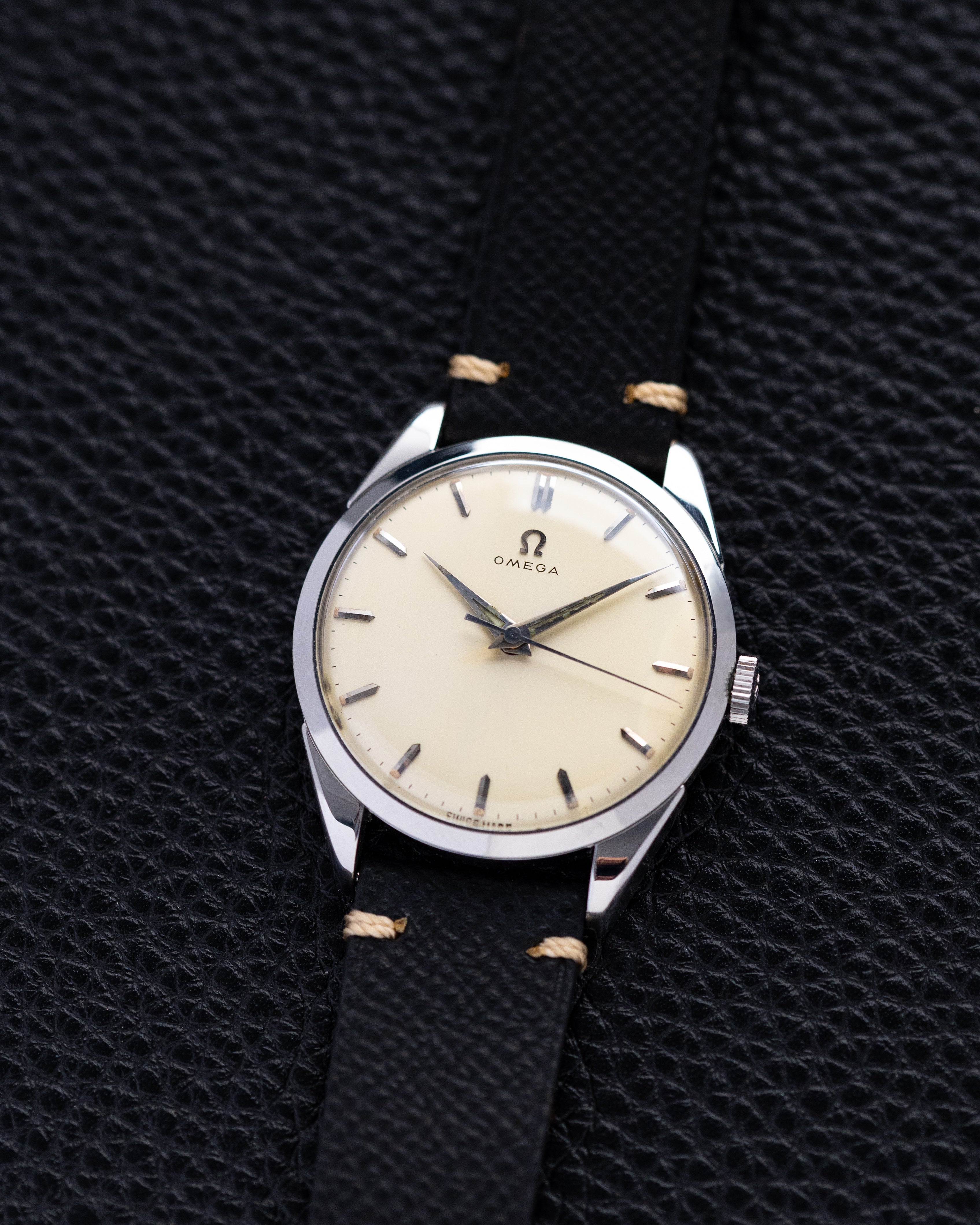 Vintage Omega Swiss Watch, Ref. 2910 - 8 SC, Cal. 284 from 1958 - DuMarko