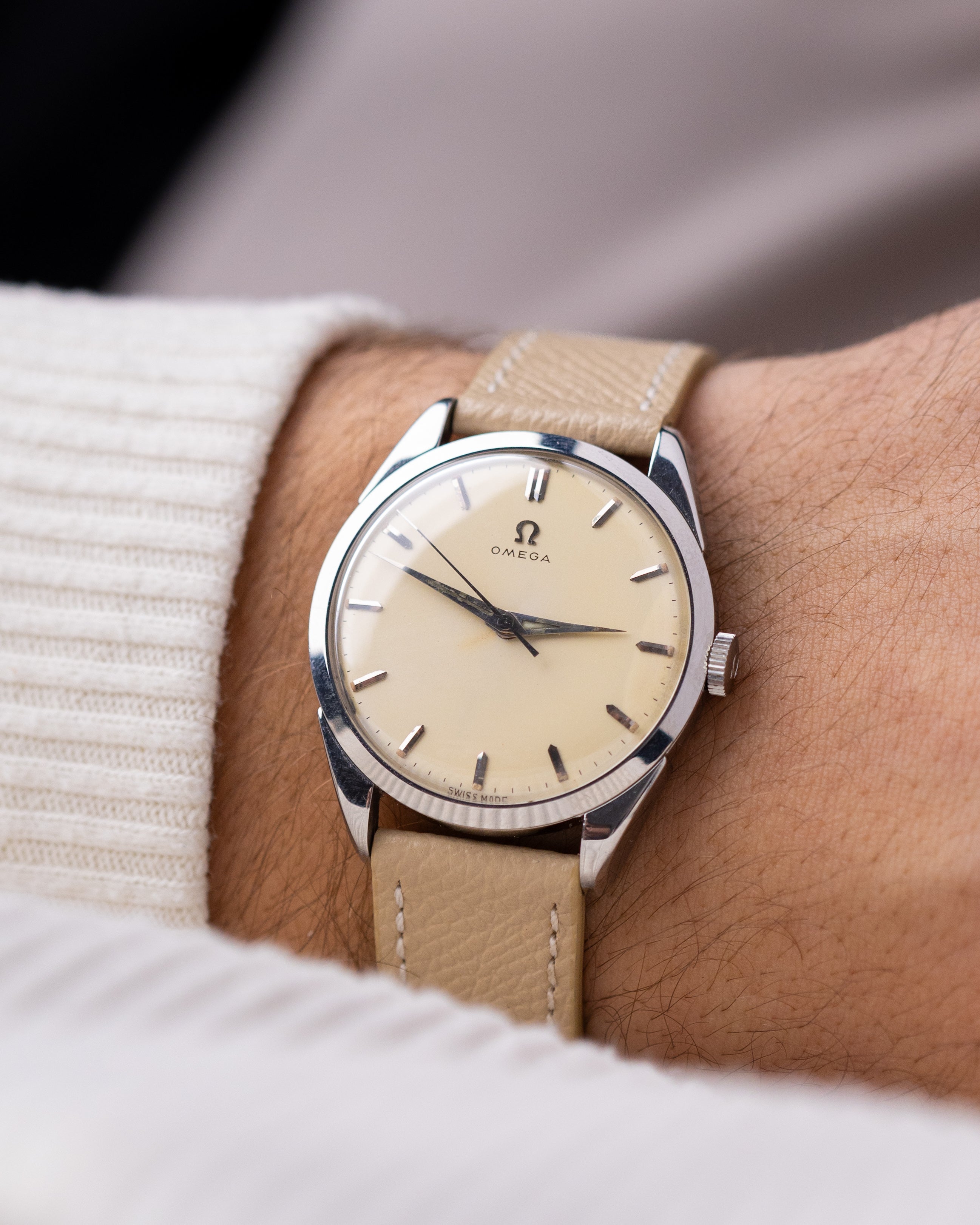 Vintage Omega Swiss Watch, Ref. 2910 - 8 SC, Cal. 284 from 1958 - DuMarko