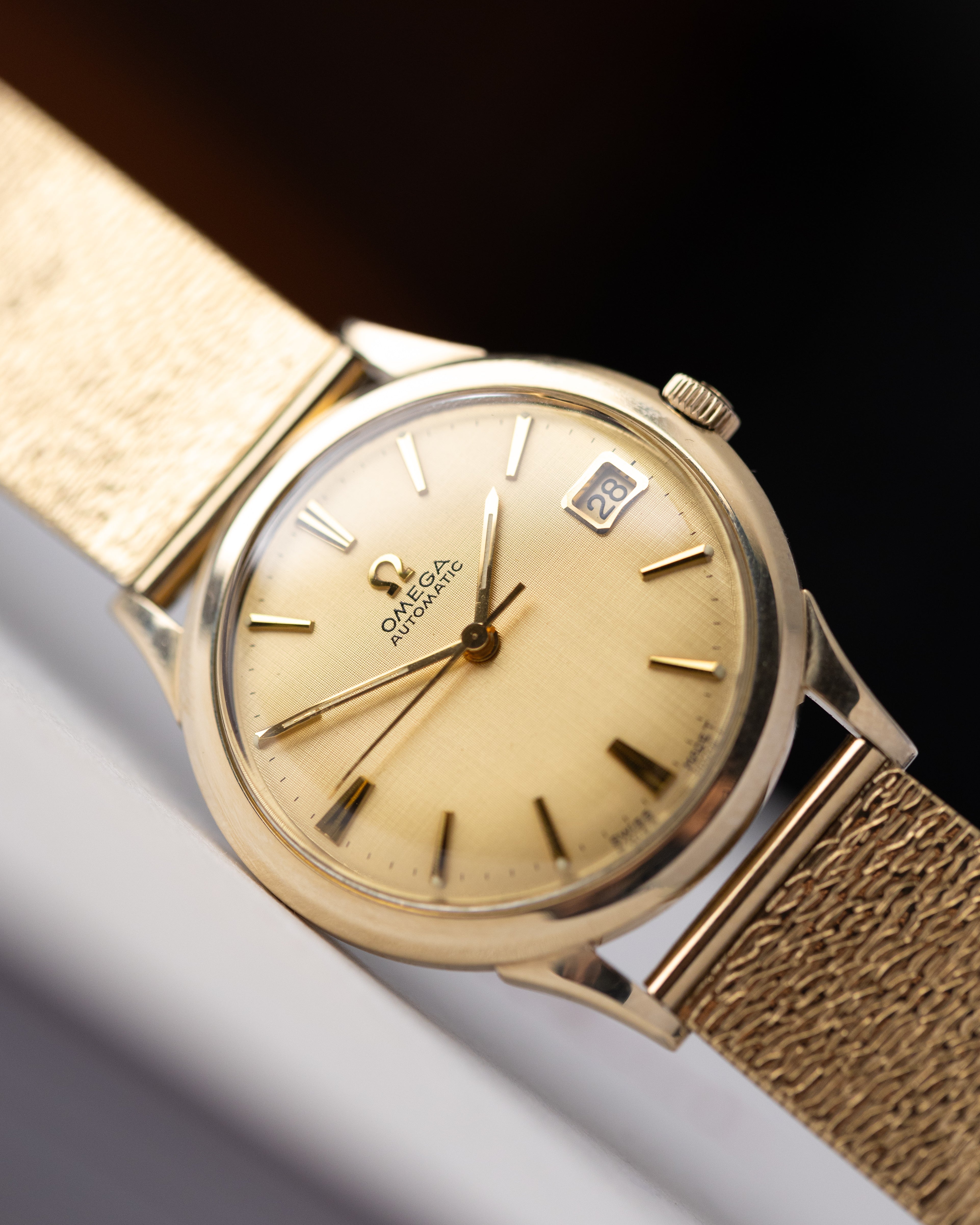 Vintage Omega Swiss Watch, Ref. KL 6312, Golden Linen Dial, Cal. 560, U.S. Collection from 1964 - DuMarko