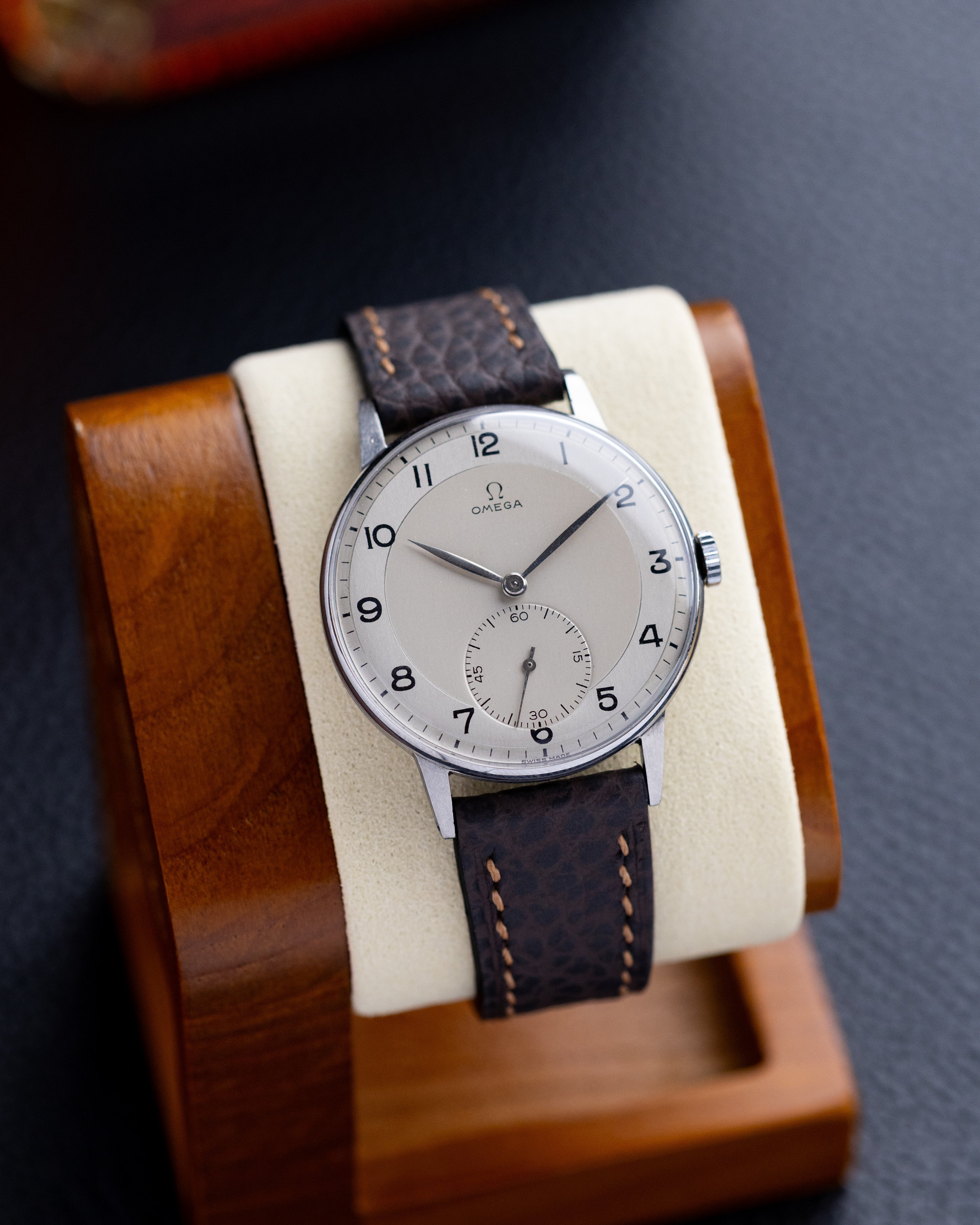 Vintage Omega, Two - tone dial, Ref. 2319/2, Oversized case, Swiss Made Cal. 30T1 from 1944 - DuMarko