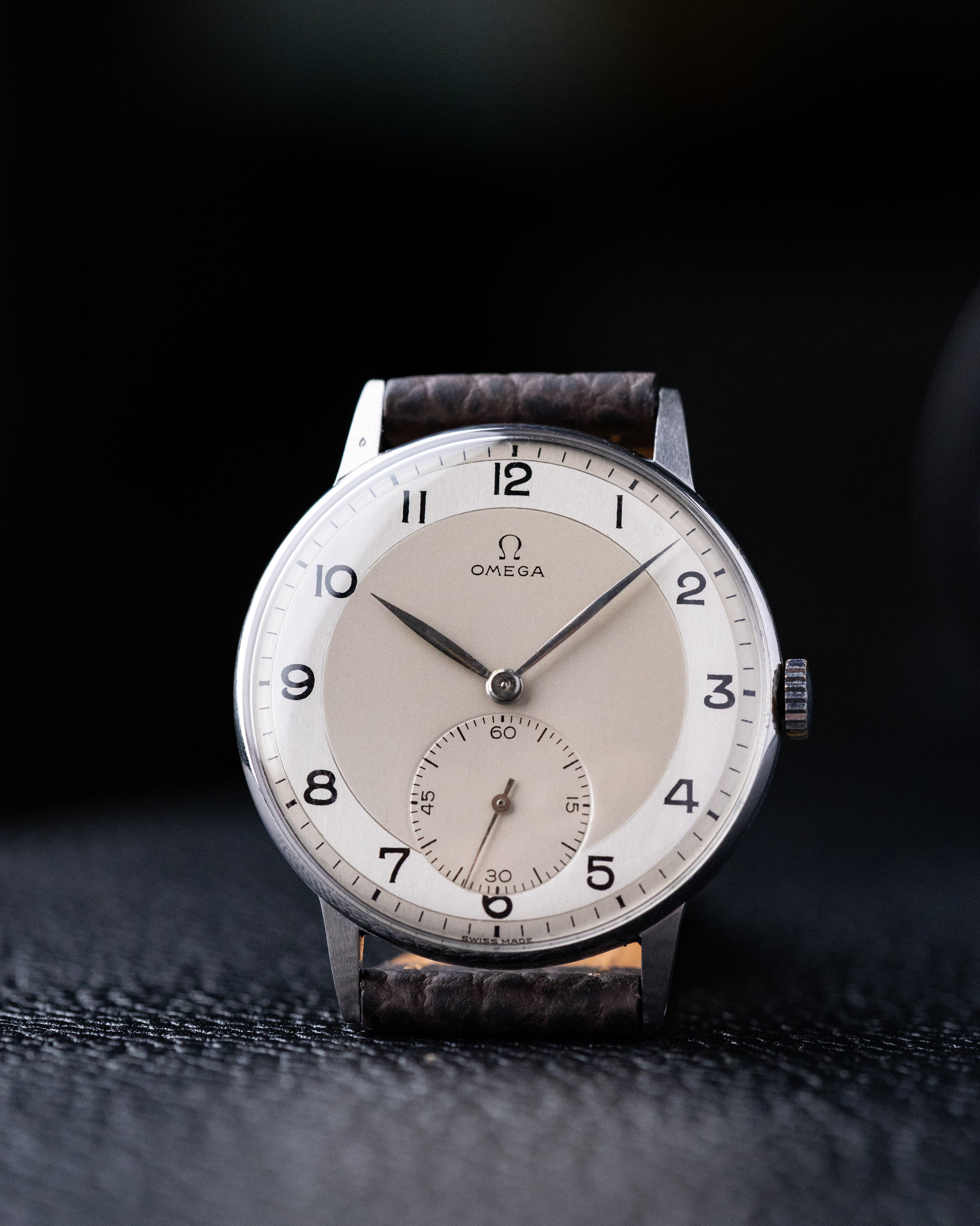 Vintage Omega, Two - tone dial, Ref. 2319/2, Oversized case, Swiss Made Cal. 30T1 from 1944 - DuMarko