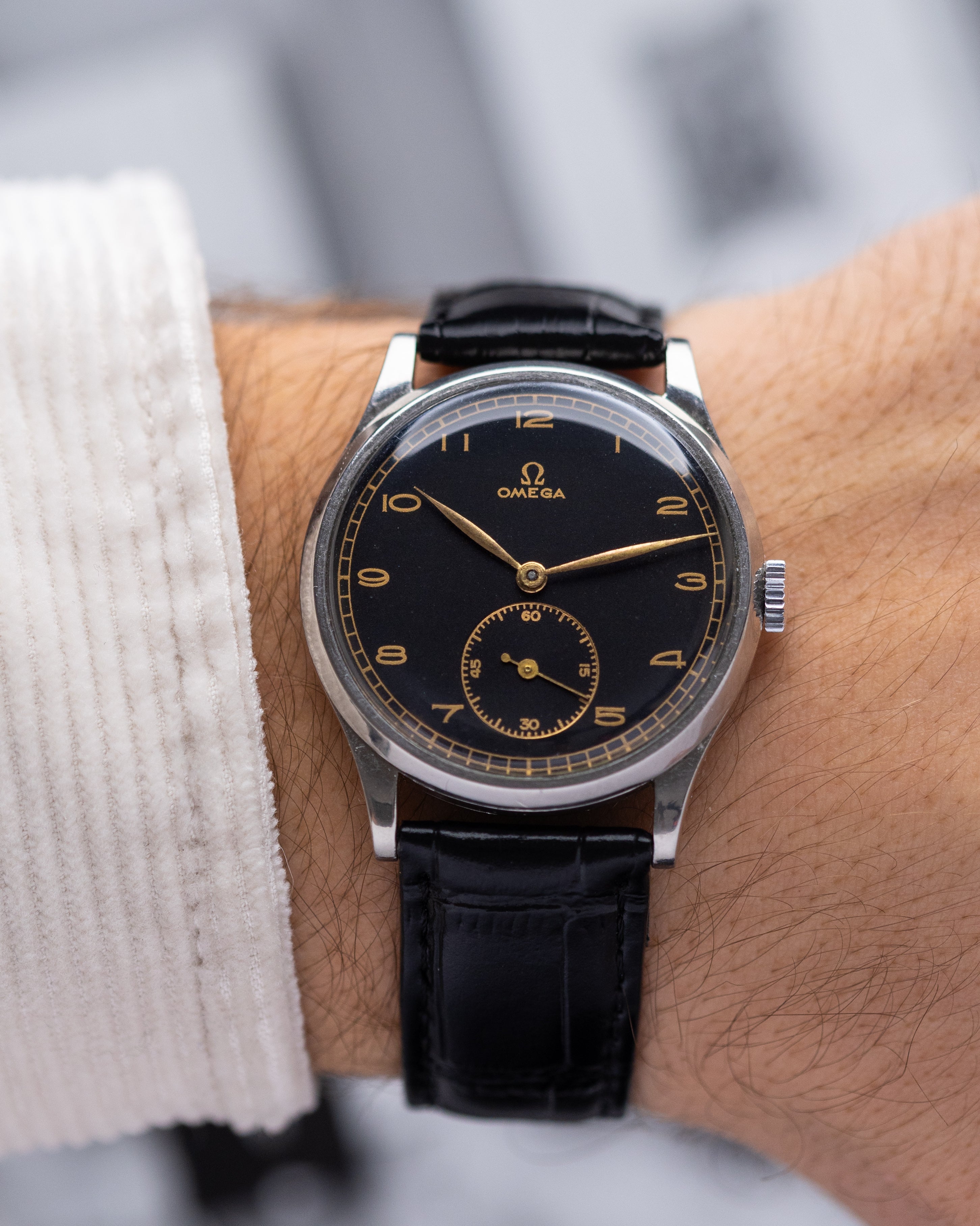 Vintage Omega Watch, Oversized case, Black Gilded Dial, Cal. 26.5 SOB T2 - DuMarko